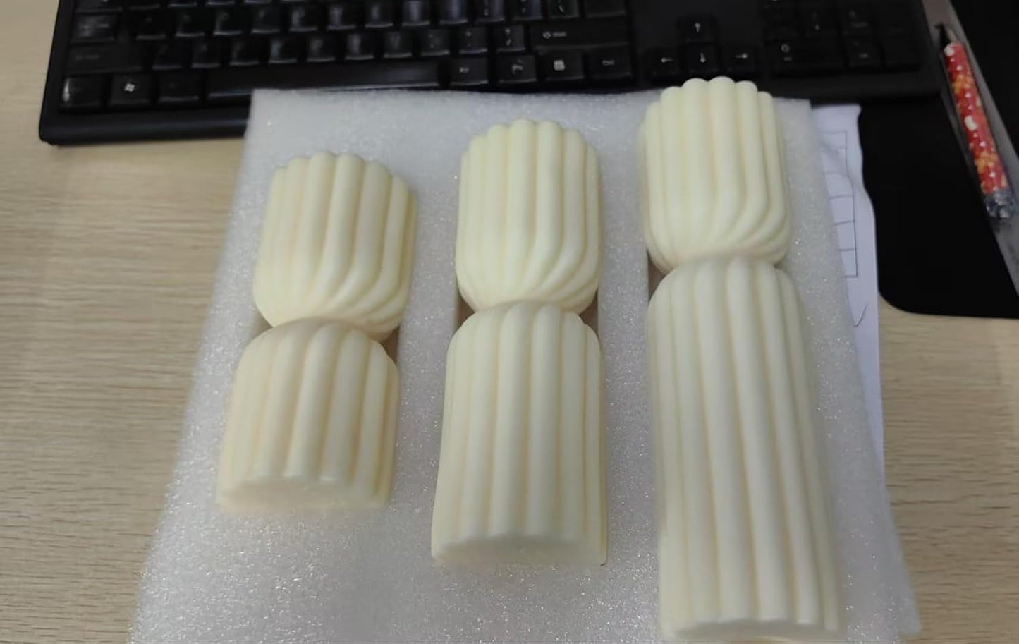 Conelist Ribbed Pillar Candles Set of 3 Width 2.4" High 5.5" 7" 9" Handmade Scented Soy Wax Candle Natural Aesthetic Candles Housewarming Gift Decorative Candles for Home Decor(White)