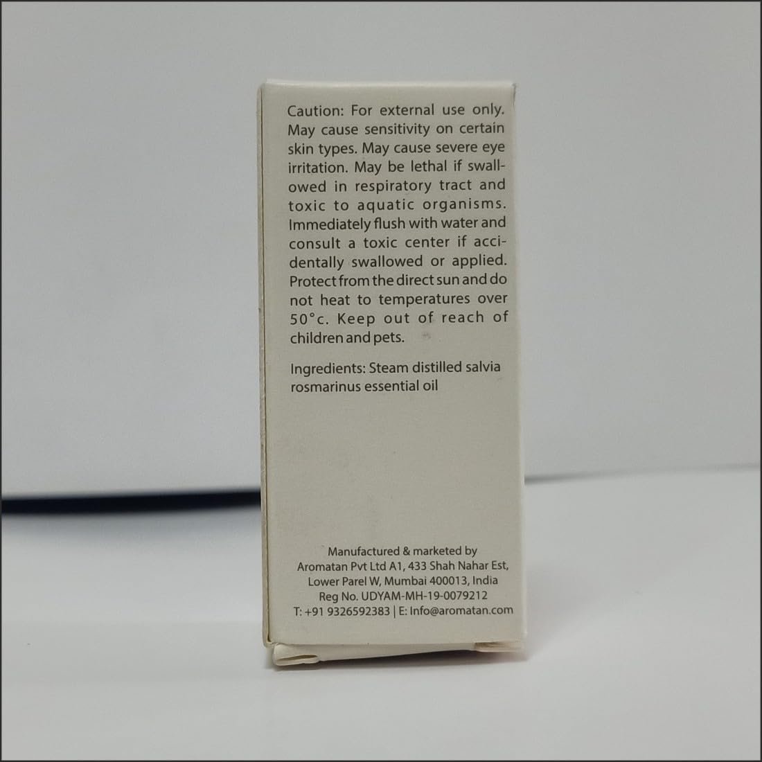 AROMAFUME Rosemary Essential Oil - 100% Natural, Therapeutic Grade Essential Oils - Pure, Woodsy Aromatherapy Oil for Meditation and Home Diffusers - Gifts for Her - 10ml