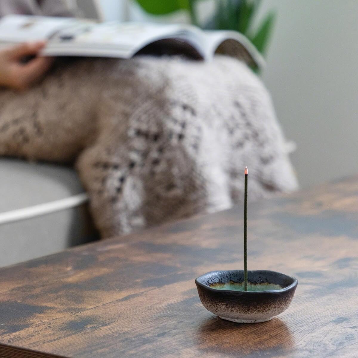 Incense Gift Set Incense Holder with Sandalwood White Sage incense