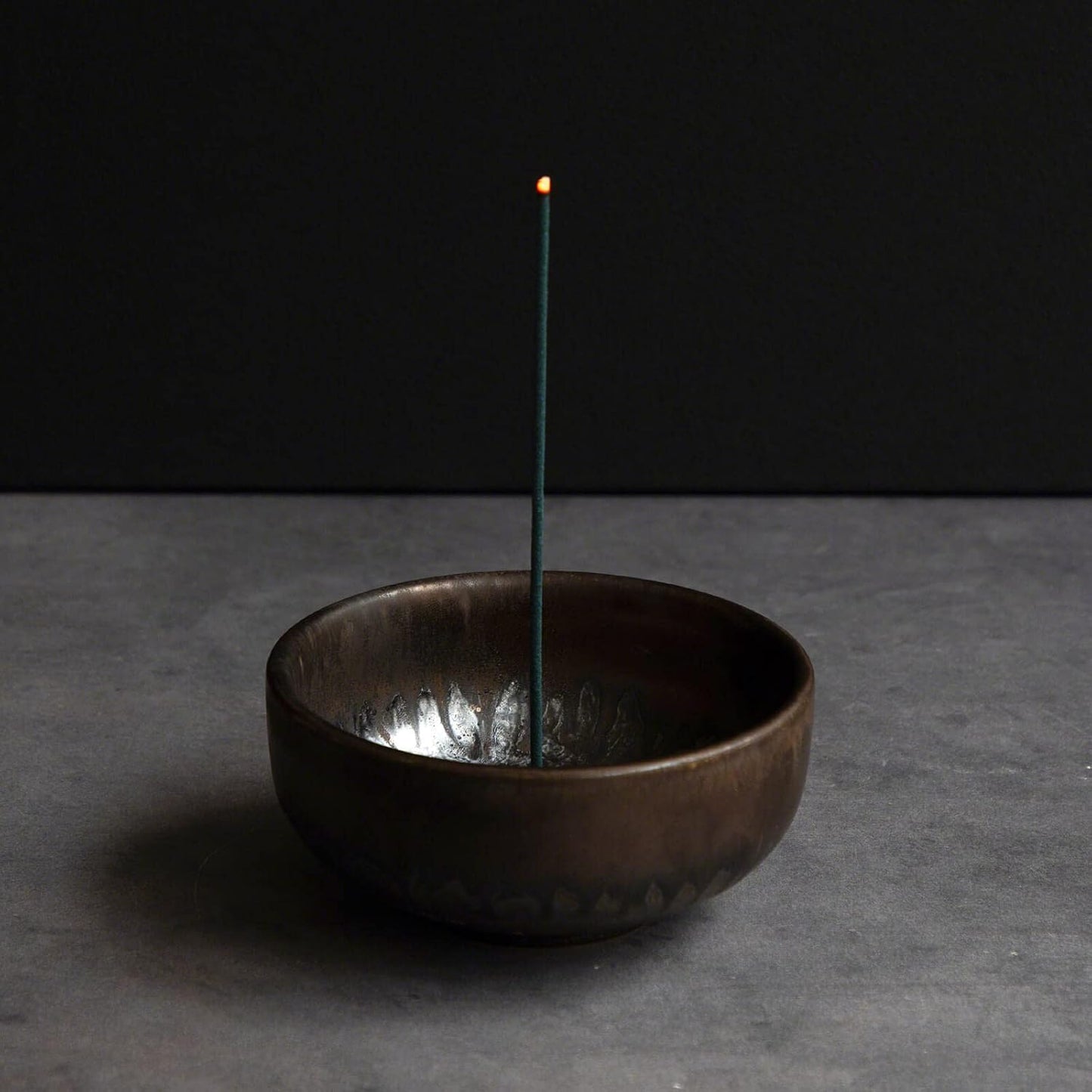 Asayu Japanese Low Smoke Incense Sticks Premium Sakura Cherry Blossom and Agarwood Blend, Made in Japan 40gr Quality Incense Blend for Gift and Relax