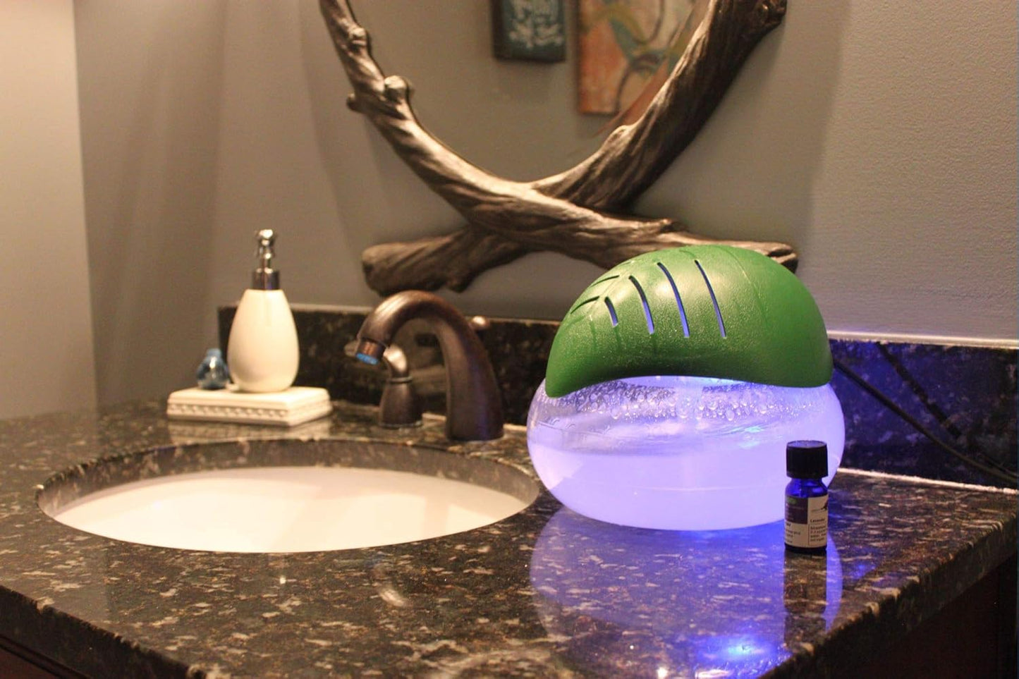 EcoGecko Green Leaf Air Revitalizer, Air Freshener, Room Aromatizer, Aroma and Essential Oil Diffuser with 10ML Lavender Oil