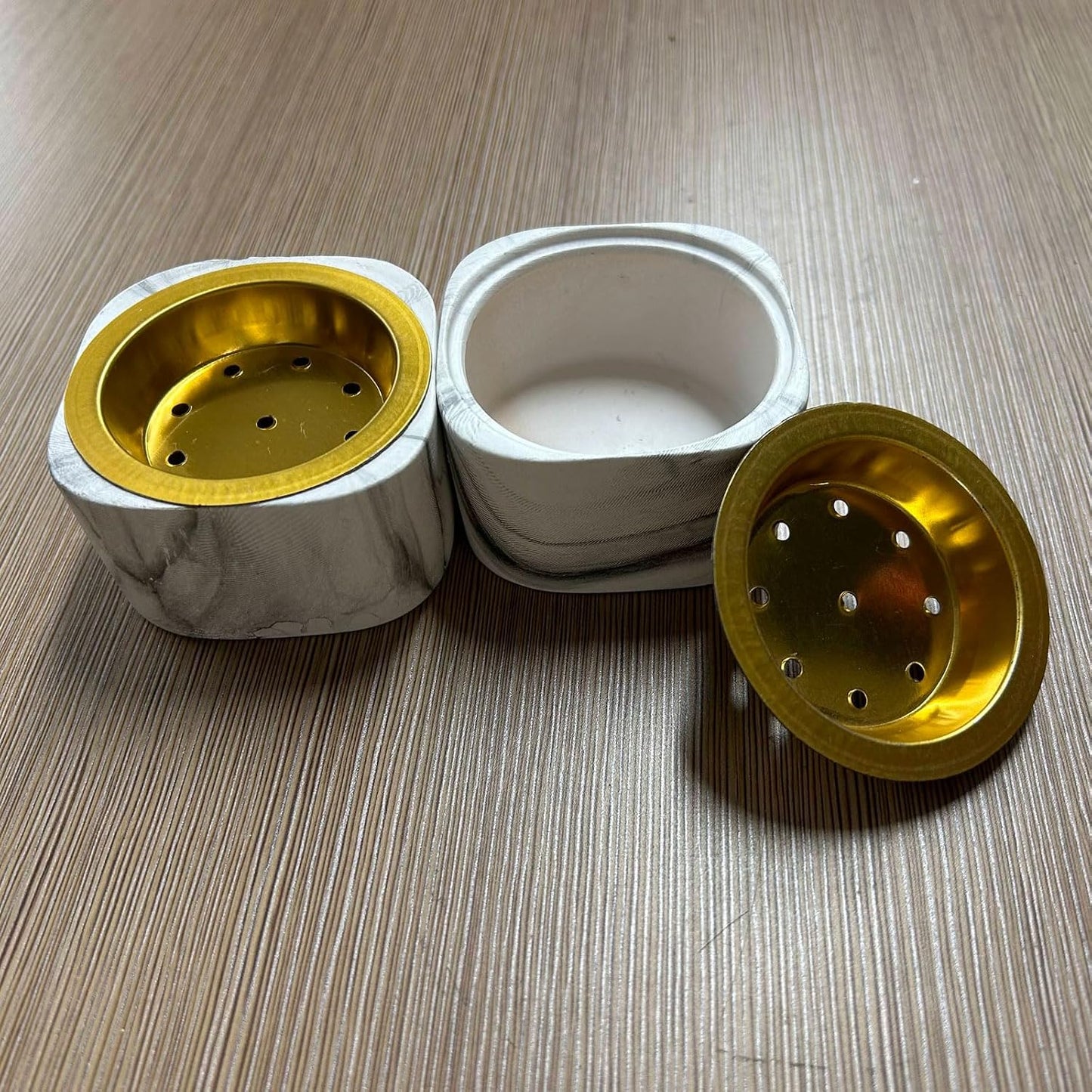 Mini Marble-Patterned Ceramic Incense Burner with Brass Tray for Bakhoor, Resin, and Cones, 2.75 x 2.75 x 1.5 inches; Ideal for Maison d'Orient Charcoal Briquettes (33mm & 44mm)