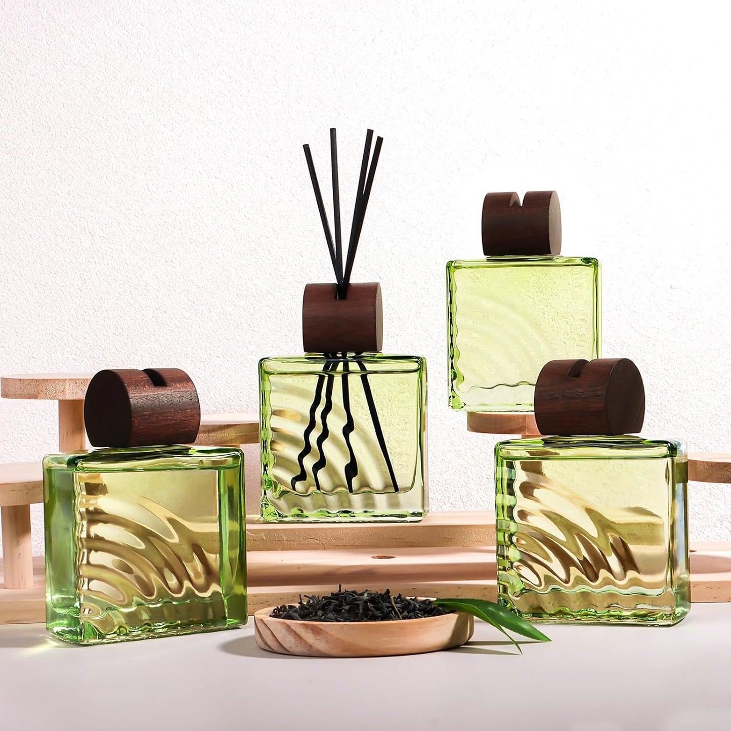 6.76 oz Black Tea Scent Diffusers with 8 Fiber Sticks,200ml Reed Diffuser for Bathroom Room Air Freshener, Last up for 40 Days