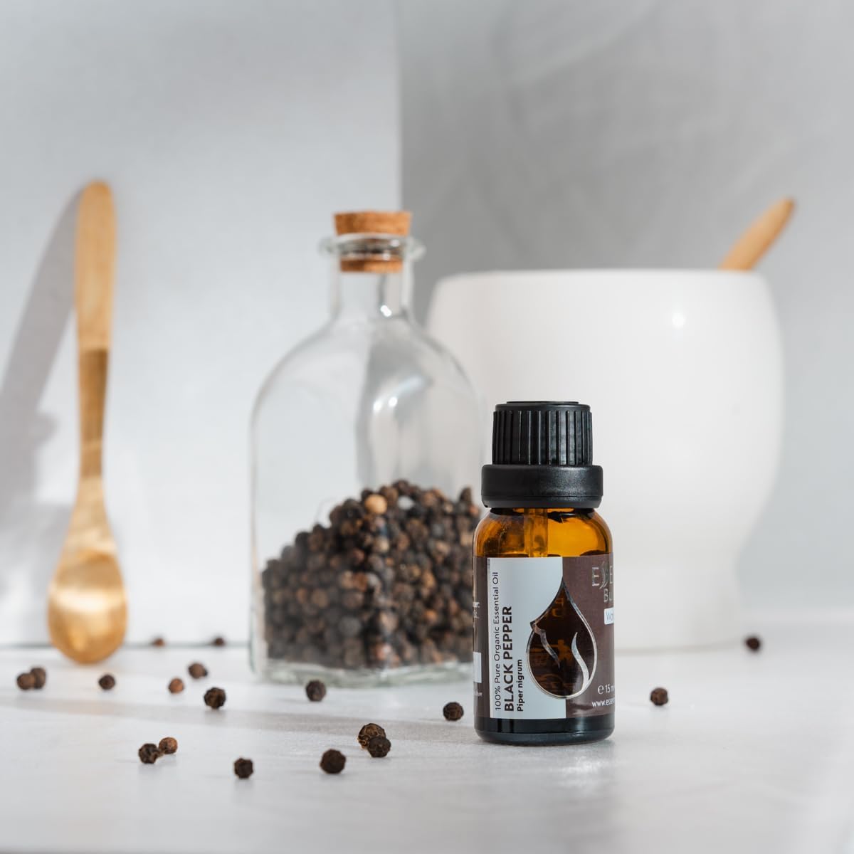 Essences Bulgaria Organic Black Pepper Essential Oil 0.51 Fl Oz | 15ml Piper nigrum - 100% Pure Natural Undiluted Therapeutic Grade for Aromatherapy Humidifier and Relaxing Massage to Ease Joint Ache