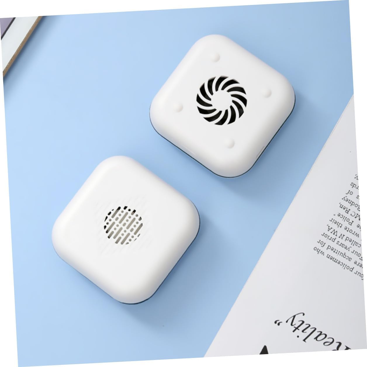 GANAZONO Portable Mini Noiseless Aromatherapy Diffuser for Car and Office, USB Rechargeable White Vehicle-Mounted Essential Oil Diffuser for Home and Travel