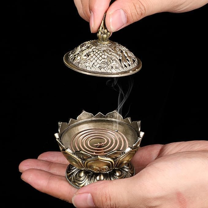 Classic Lotus Incense Burner,Super Mini Lotus Cone Incenses Holder,Incense Burner Holder,Mini Vintage Lotuss Flower Shaped Incense Holder,for Stick and Cone Incense (Antique Red)