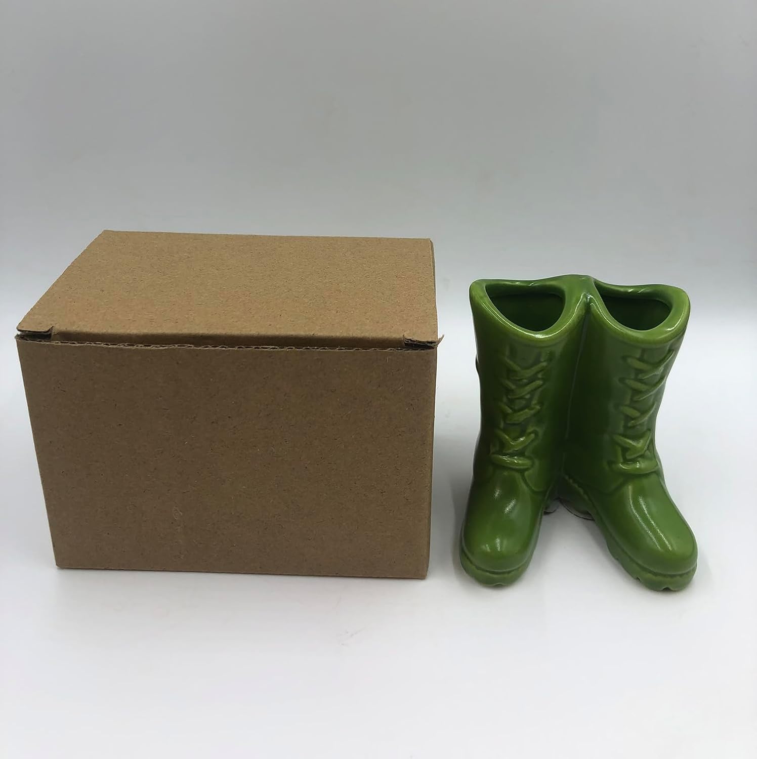 Cowboy Boot Match Holder, Match Holder with Striker, Decorative Matches Holder, Matches Box for Kitchen Bathroom Candle Parlor Modern Home Decor (Green)