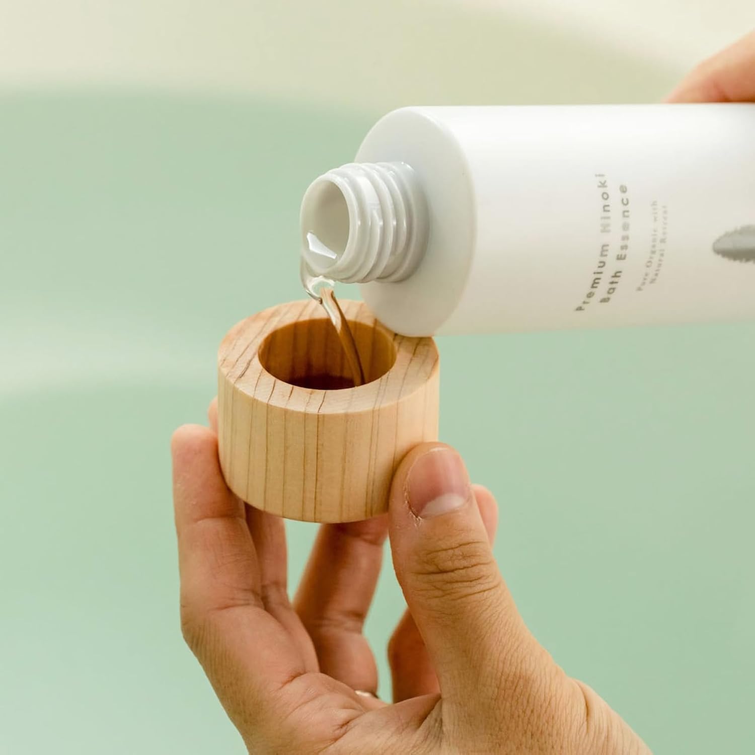 Premium Hinoki Bath Essence - 200 ml - Nourishing Mineral Bath Soak - Japanese Cypress Essential Oil - All Natural - Made in Japan