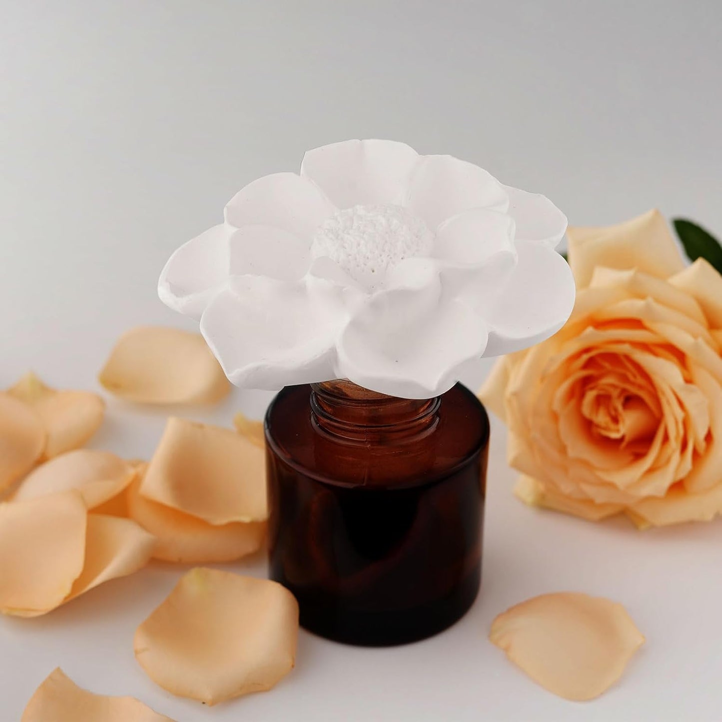 Room Scen Gift Set, Essential Oil Magnolia Breeze (1.7 fl.oz|50ml) and Diffuser, 60-Days Natural Air Freshener Non-Toxic Strong Fragrance Big Flower Diffuser Make Home Smell Good