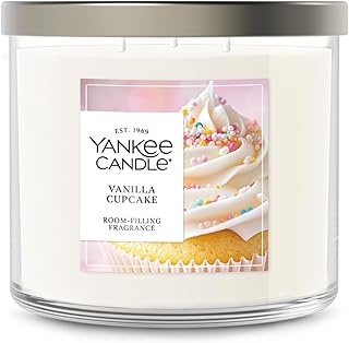 Yankee Candle Vanilla Cupcake, Scented Candle, 14.5oz 3-Wick Candle Jar with up to 40 Hours Burn Time, Giftable