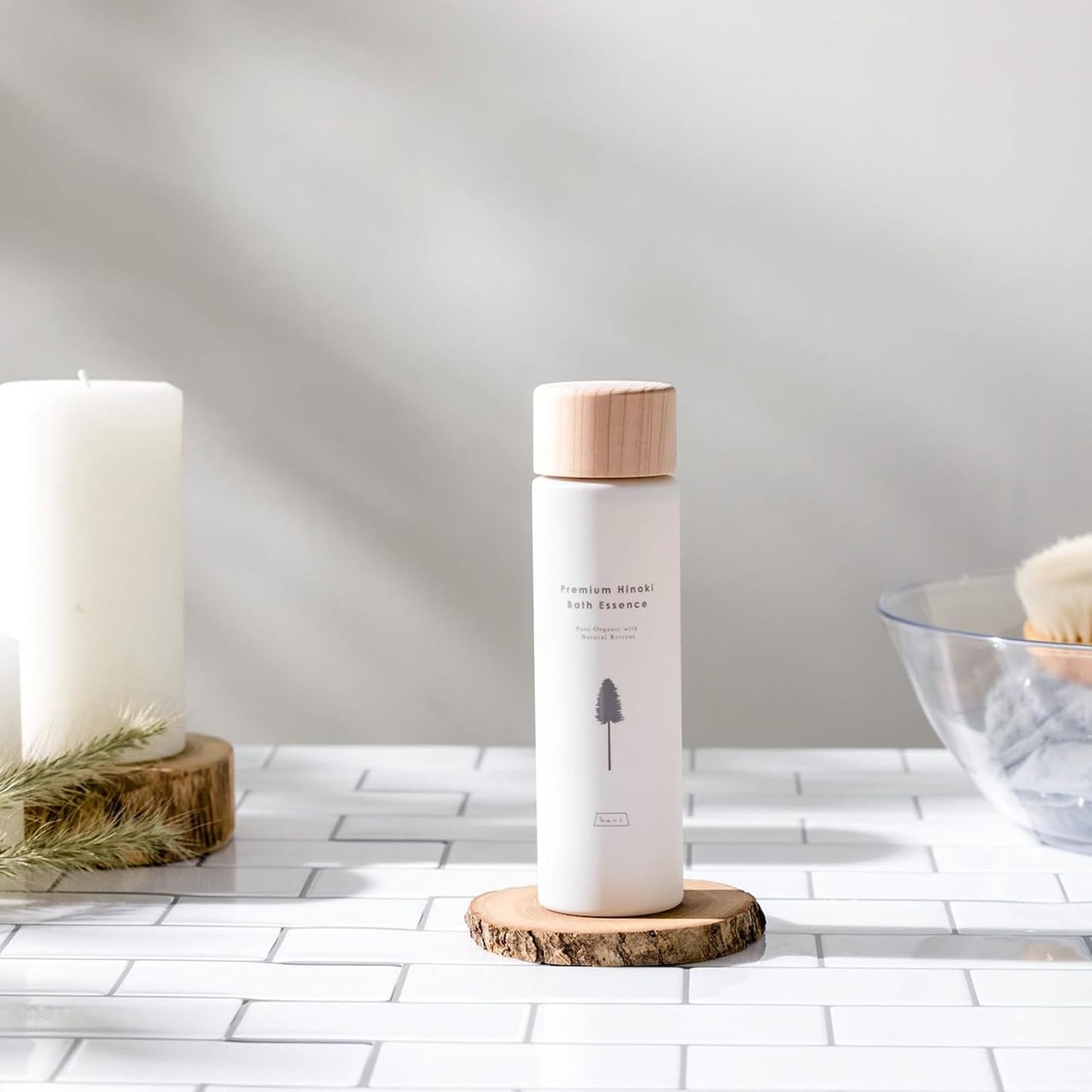 Premium Hinoki Bath Essence - 200 ml - Nourishing Mineral Bath Soak - Japanese Cypress Essential Oil - All Natural - Made in Japan