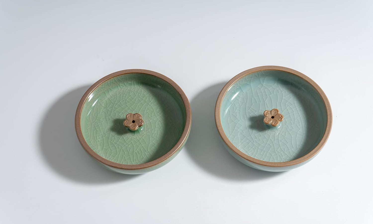 Five-piece Handmade Blue Porcelain Incense Burner Gift Set, Featuring a Design of a Turtle and Flowers, Used as a dust Collector for Meditation, Yoga and Zen Home Decoration.