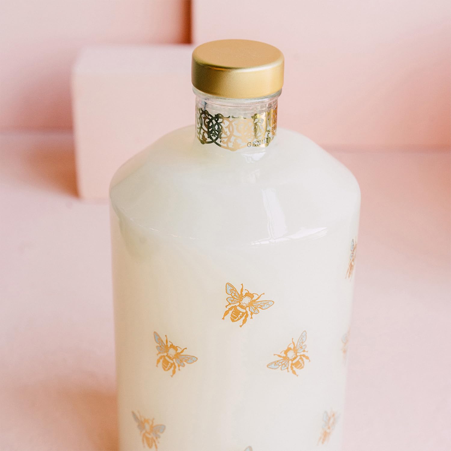 LOLLIA Wish Bubble Bath, 33.8 fl oz / 1 L, Vanilla Bean, Rice Flower, Jasmine Leaves & Sugar Cane Scent, Luxury Hydrating & Relaxing Bubble Skin Care for Women, Delicate Bubbling Bath, Glass Bottle