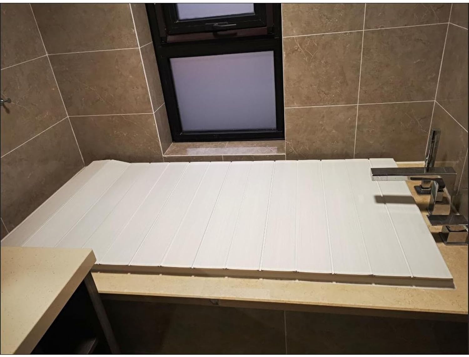 Folding PVC Bathtub Cover Bathtub Caddy Tray, Dust-Proof Board Insulation Cover Shutter Bath Lid Bath Tub Accessories, 0.6cm Thickness 22 Size (Color : White, Size : 80x138x0.6cm)