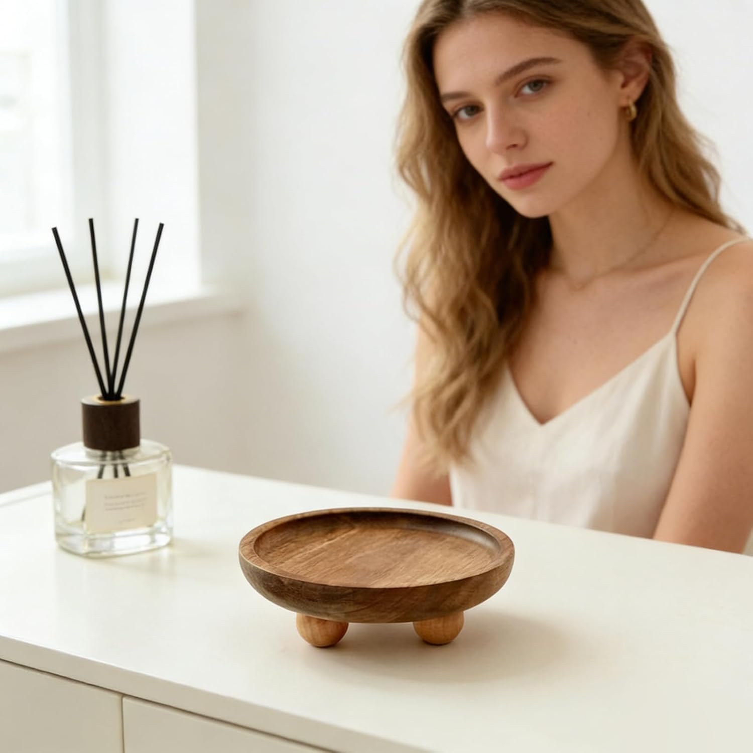 Round Decorative Tray, Candle Plate Holder Tray, Round Serving Wooden Trays, Wood Decorative Candle Plate, Rustic Farmhouse CoffeeTable Decor, for Beverages Tea Dessert Soap Perfume Sponge