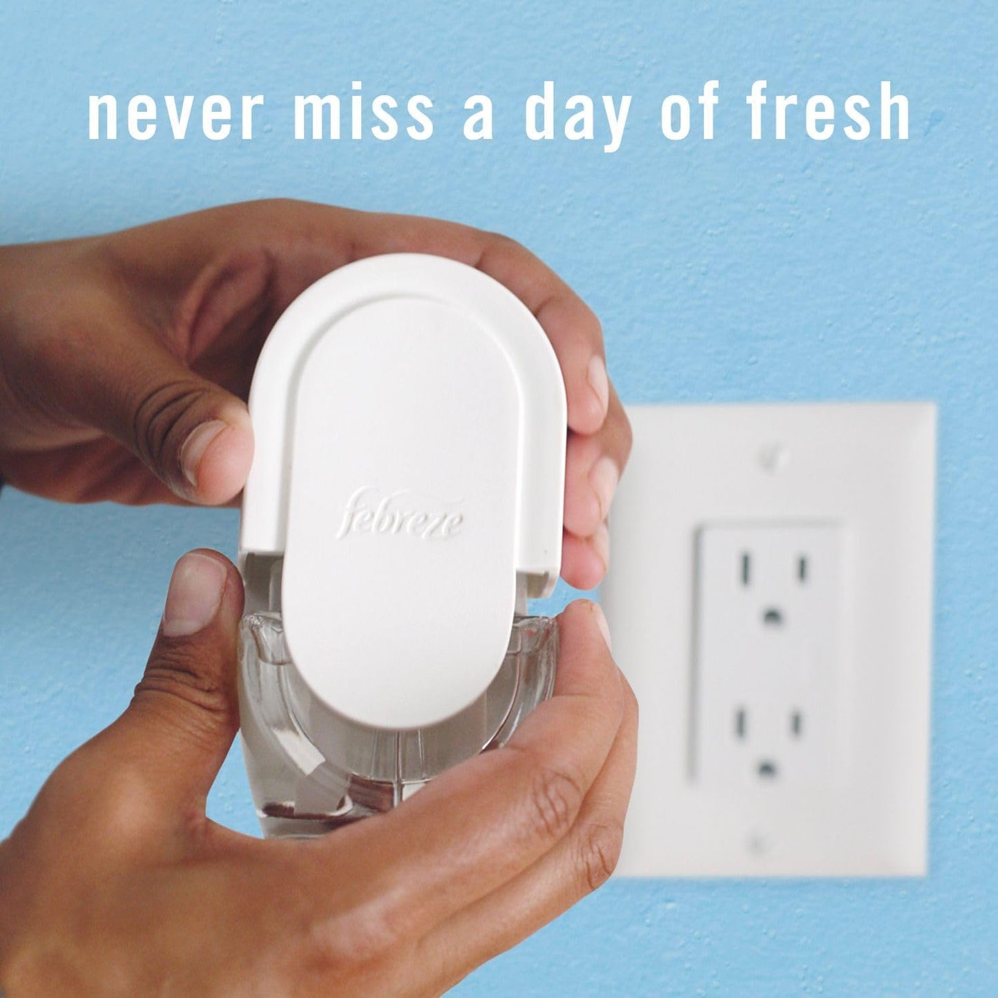 Febreze Plug In Air Freshener, Odor-Fighting Scented Oil Refill, Air Fresheners for Home and Bathroom and Kitchen, Long Lasting for Strong Odors, Cherries & Berries Scent, 0.87oz Refills, 4 Count