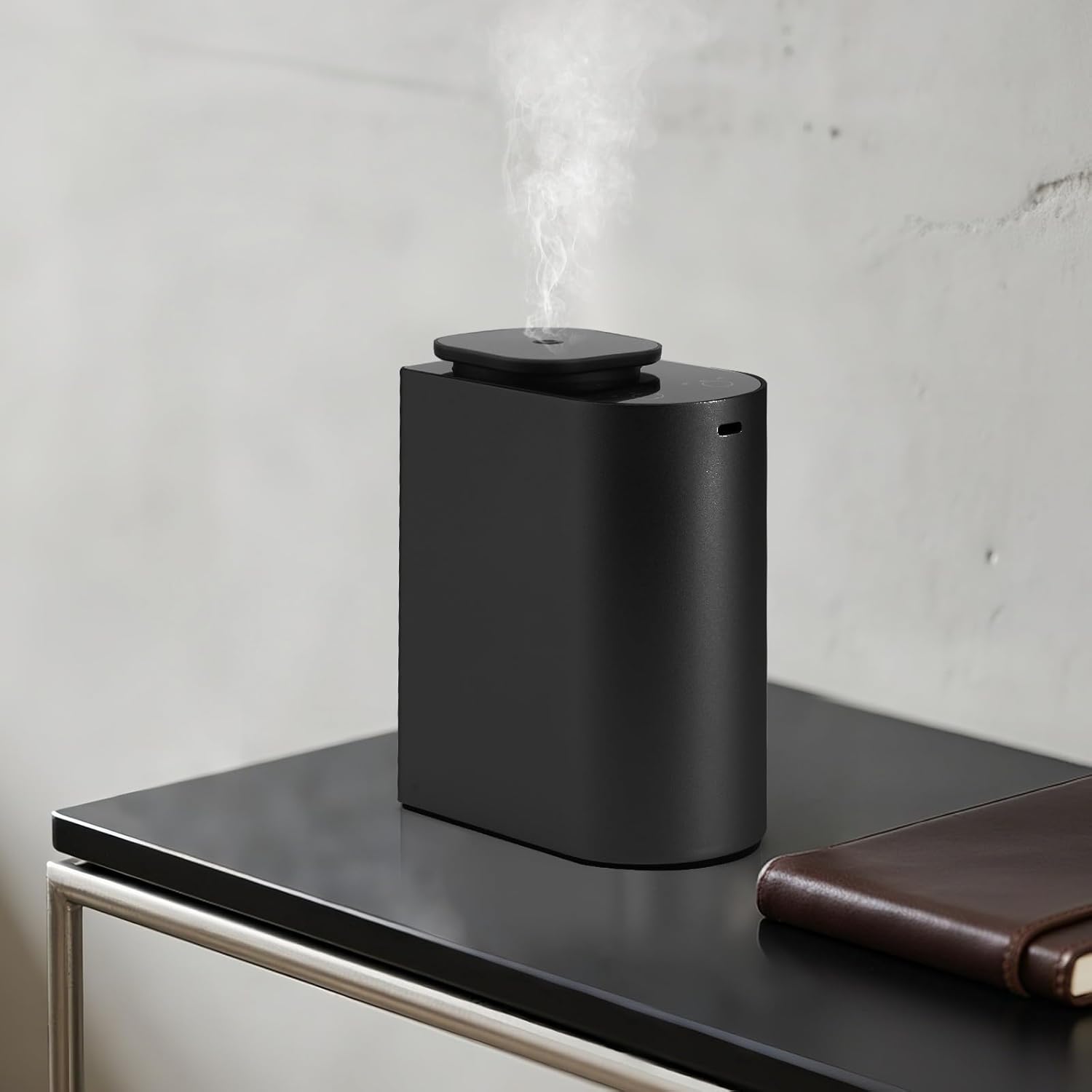 Waterless Essential Oil Diffuser，4000 mAh Large Battery, max 120ml Capacity, Suitable for Hotels, Large Rooms, Offices, bedrooms，Aluminum Alloy Desktop Scent Diffuser (Black)