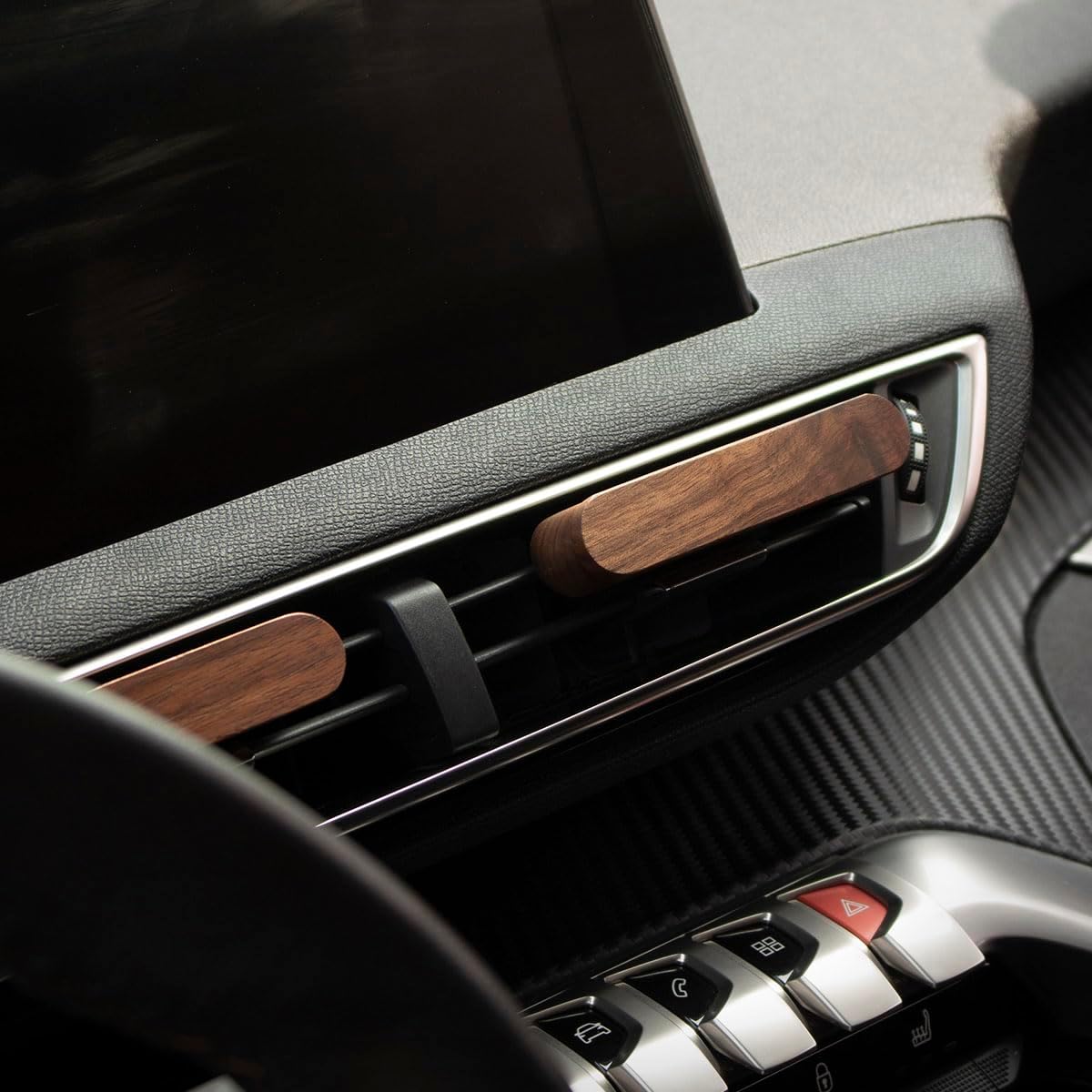 1-Pack Car Diffuser Vent Clip,Non-Electric Essential Oil Air Freshener, Refillable Walnut Wood Design, Interior Car Vent Diffuser Clips, Automotive Decoration Accessories (No Essential Oils)