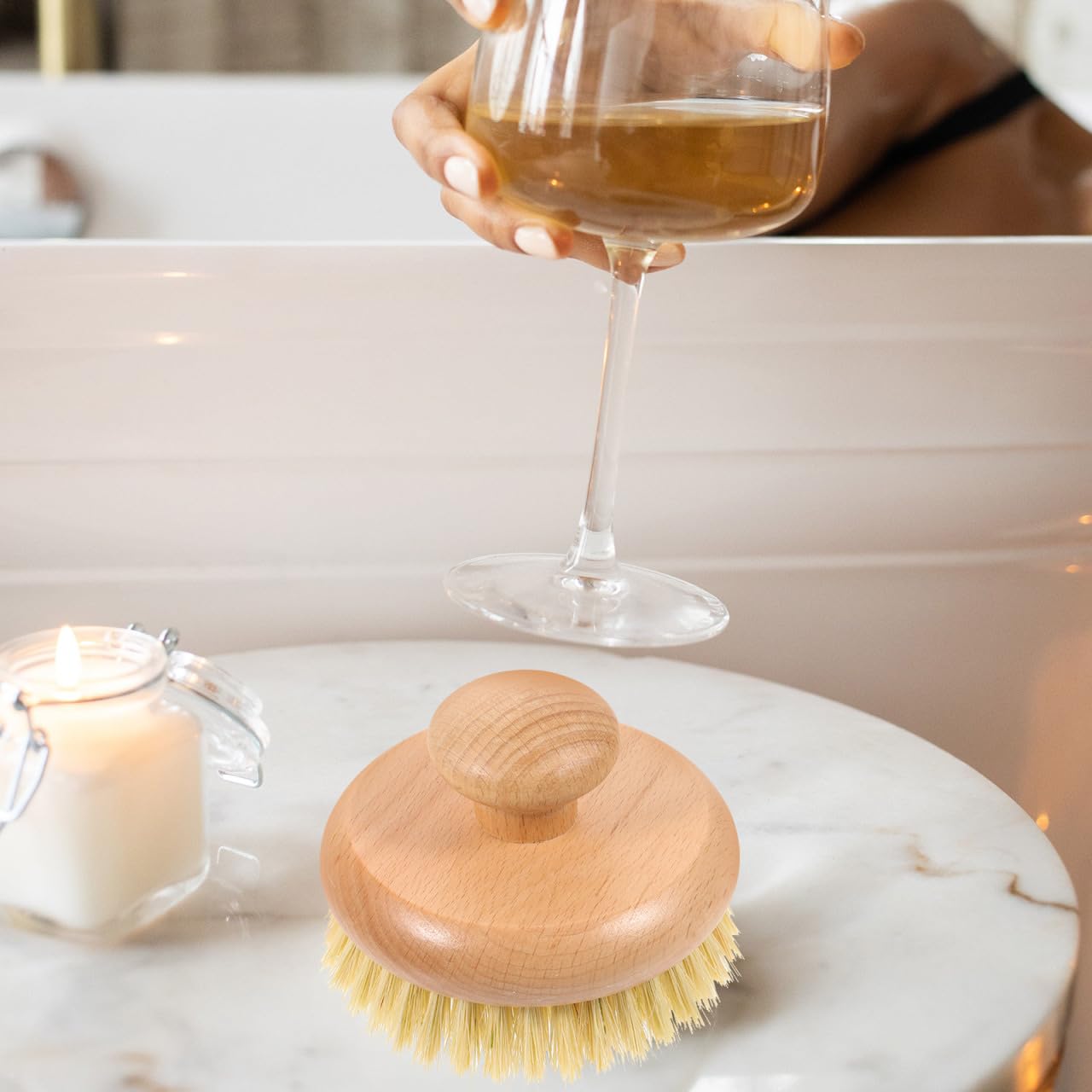 Shower Brush Handle Back Scrubber Body Exfoliator Wood Body Brush Bath Shower Brush for Wet or Dry Brushing
