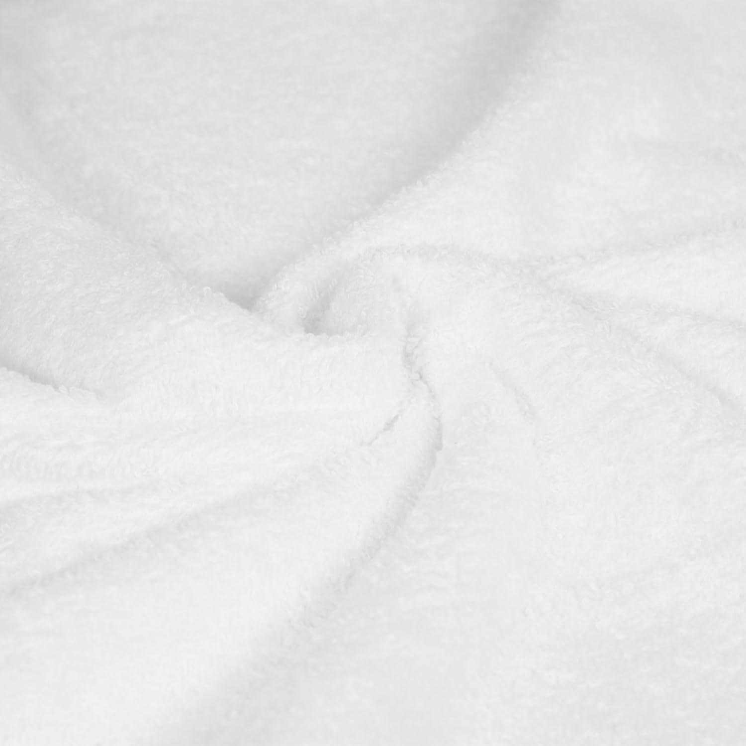 Amazon Basics 6-Piece Oversized Highly Absorbent Fade-Resistant Towel Set, 100% Cotton Towels for Bathroom, Soft, 2 Bath Towels, 2 Hand Towels, 2 Washcloths, White