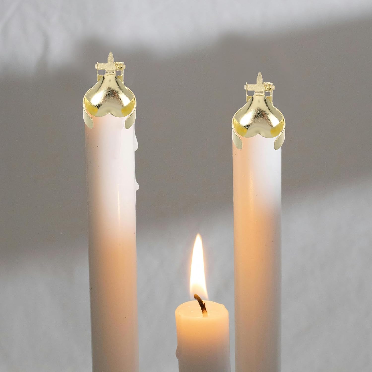 2 Pcs Heart Shaped Automatic Candle Snuffer, Gold Metal Candle Flame Extinguisher for Scented Decorative Wick Clips for Weddings, Holidays, and Home Decor