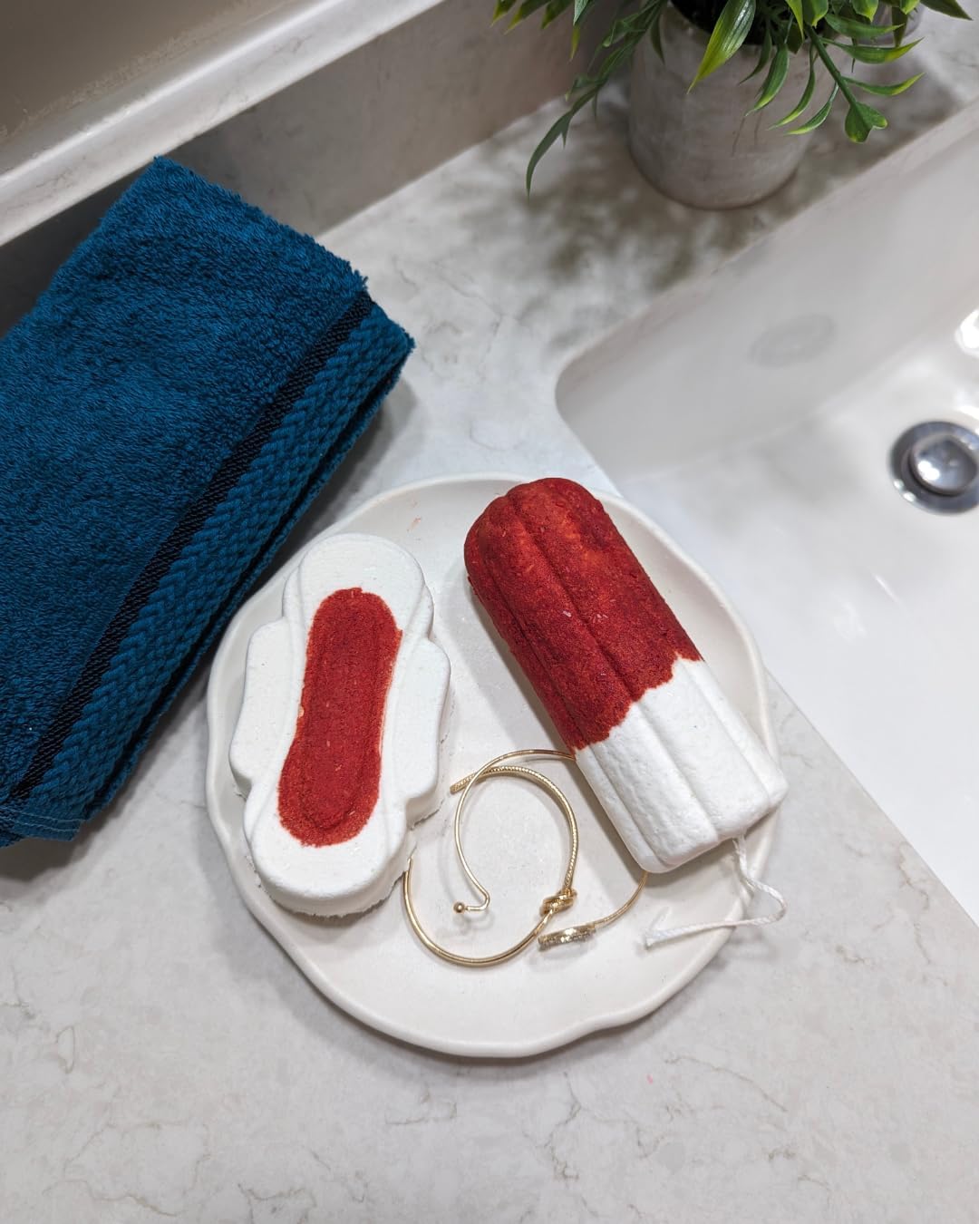 Tampon and Sanitary Pad Bath Bomb Gift Set