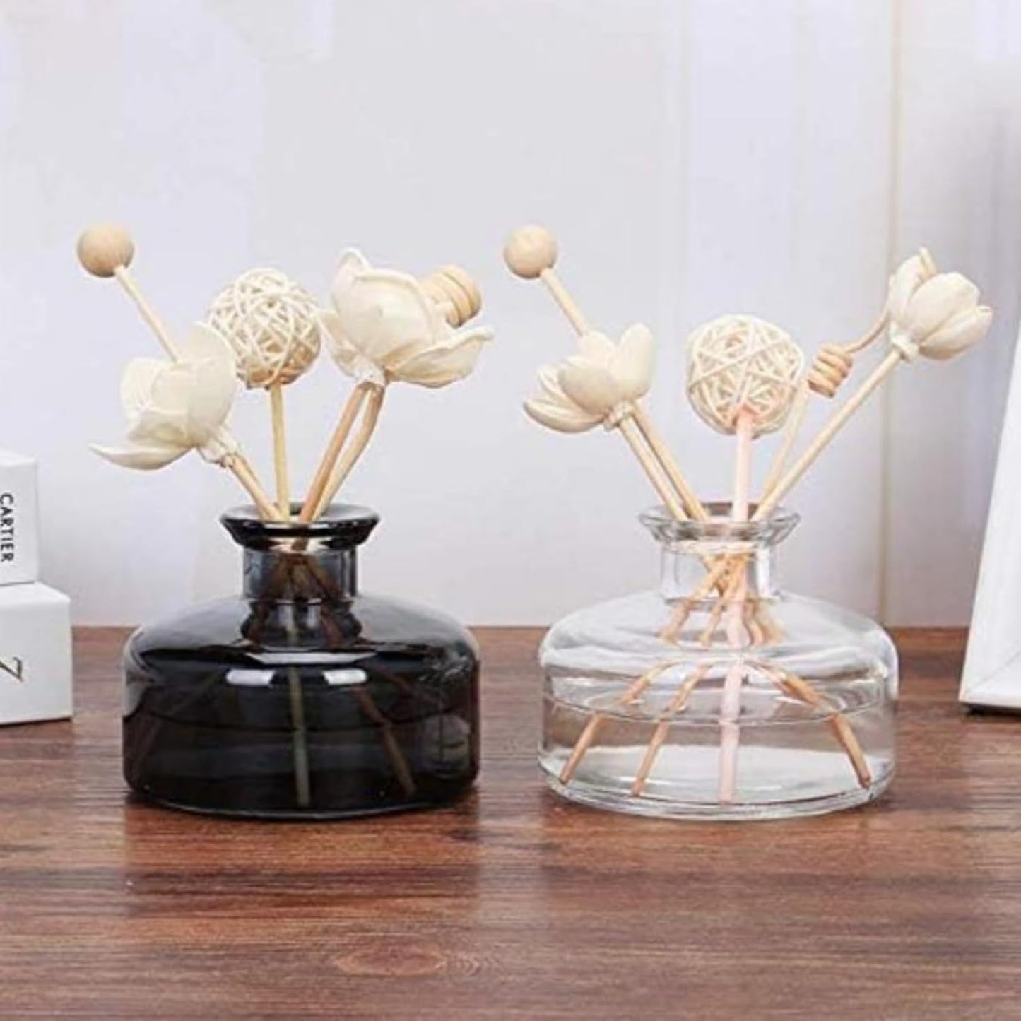 Glass Bud Vase Empty Glass Diffuser Bottles Refillable Aromatherapy Jars Small Vases for Flowers Vases Centerpiece for Wedding Home Essential Oils Office Table Decor (Pink)