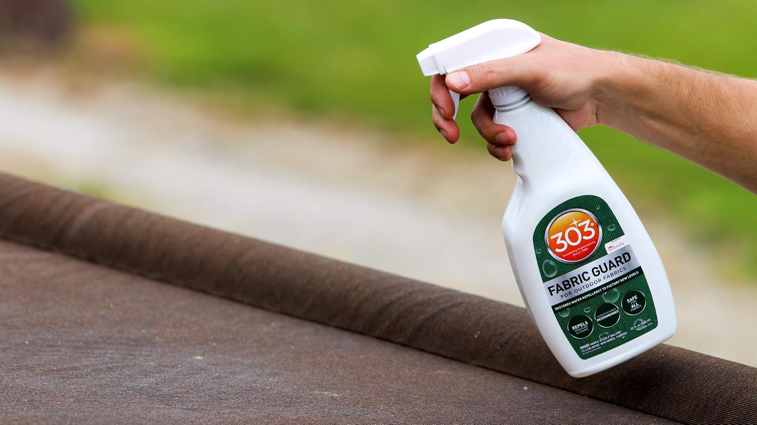 303 Products Fabric Guard, Water Repellent Spray for Outdoor Fabrics – Protects Upholstery, Cushions & Canvas, Stain Protection, Sunbrella Recommended, 32 oz