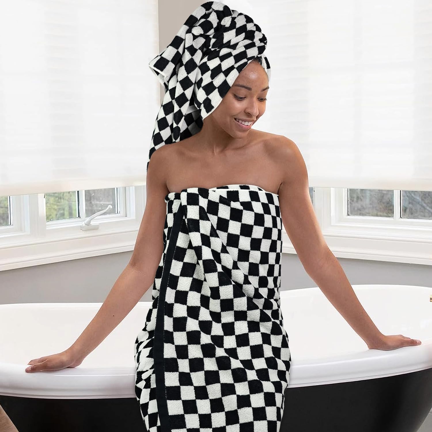 Jacquotha Black and White Checkered Cotton Bath Towels Set of 2 - Cute Aesthetic Towels for Bathroom Decor, Pool, Beach, Spa, 27.5" x 55"