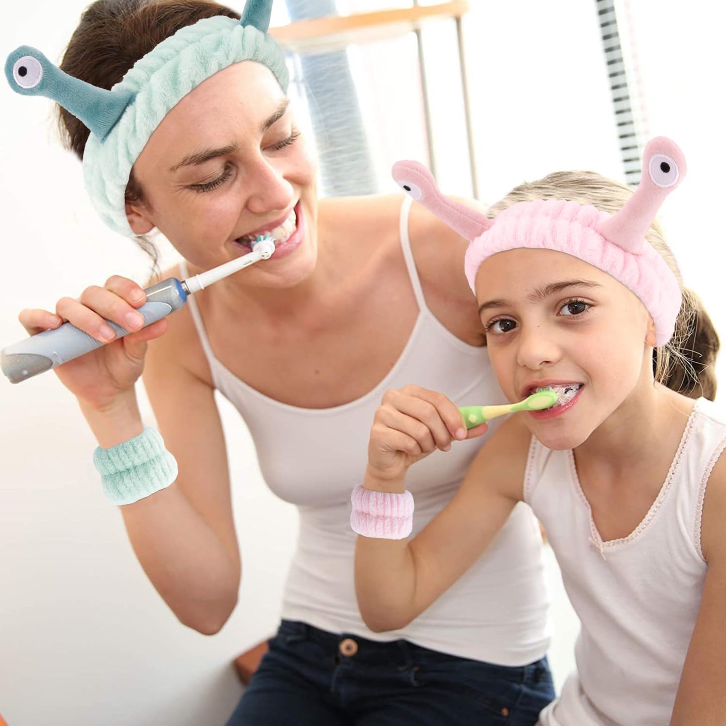 Atoden Snail Spa Headband and Wristband Set, Skincare Makeup Headband for Washing Face Cute Animal Spa Hair Bands for Women Girls Stocking Stuffers (Pink Blue Green)