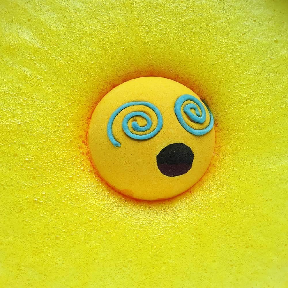 HZEX 3 Large Emotion Face Bath Bombs (250g) – Fun Emoji-Inspired Spa Fizzies – Handmade with Shea Butter, Cocoa Butter & Essential Oils – Moisturizing Gift Set for Women, Men & Kids