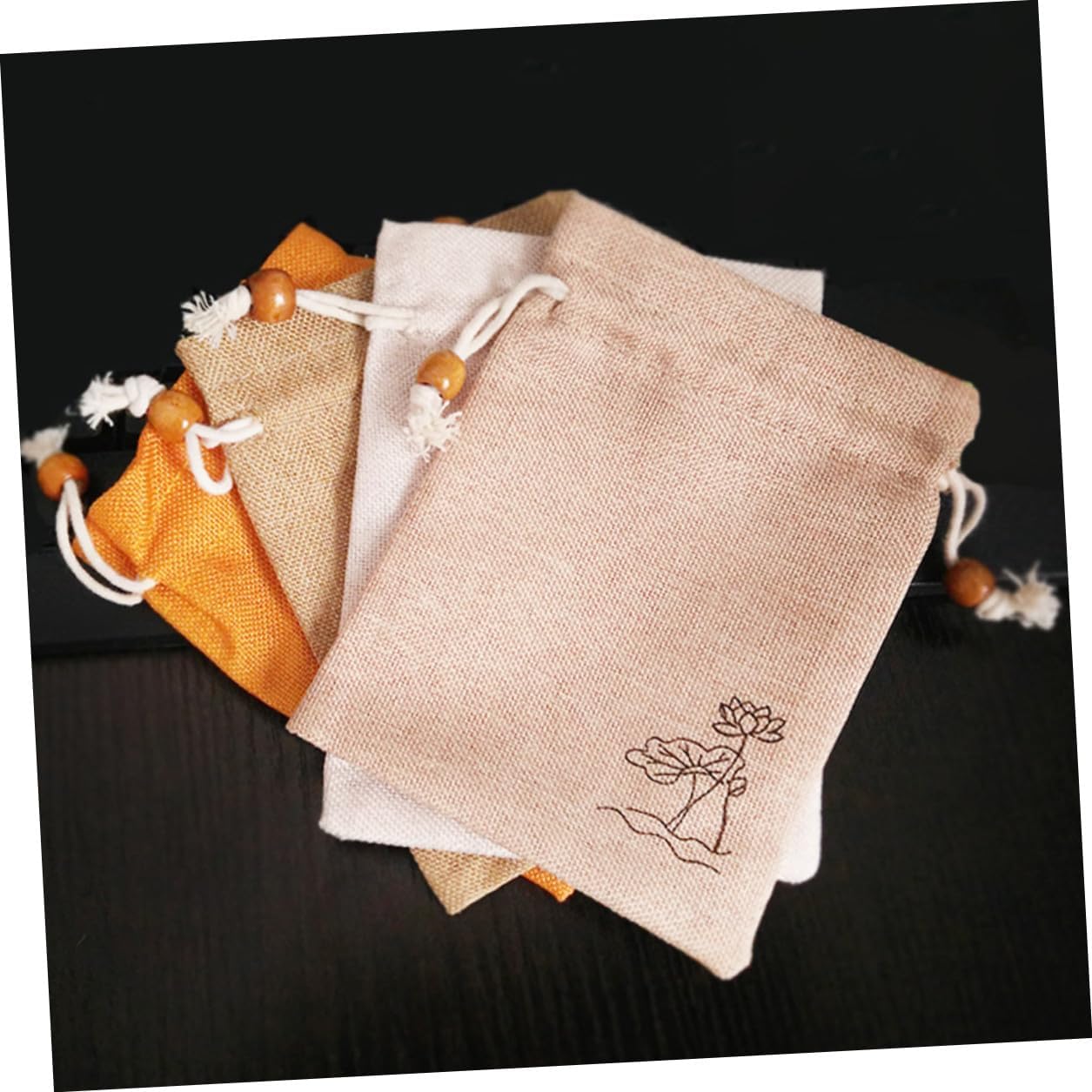 2Pcs Natural Dried Lavender Sachets Cotton Linen Fragrant Sachet Bags for Closets Storage Car Handbags with Aroma and Natural Floral Scents Random Color