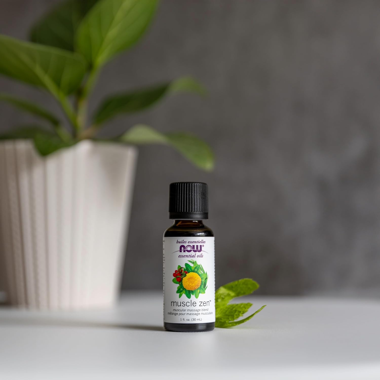 Now Foods Essential Oils, Muscle Zen™ Essential Oil Blend for Sports Massage, Steam Distilled, 1-Ounce