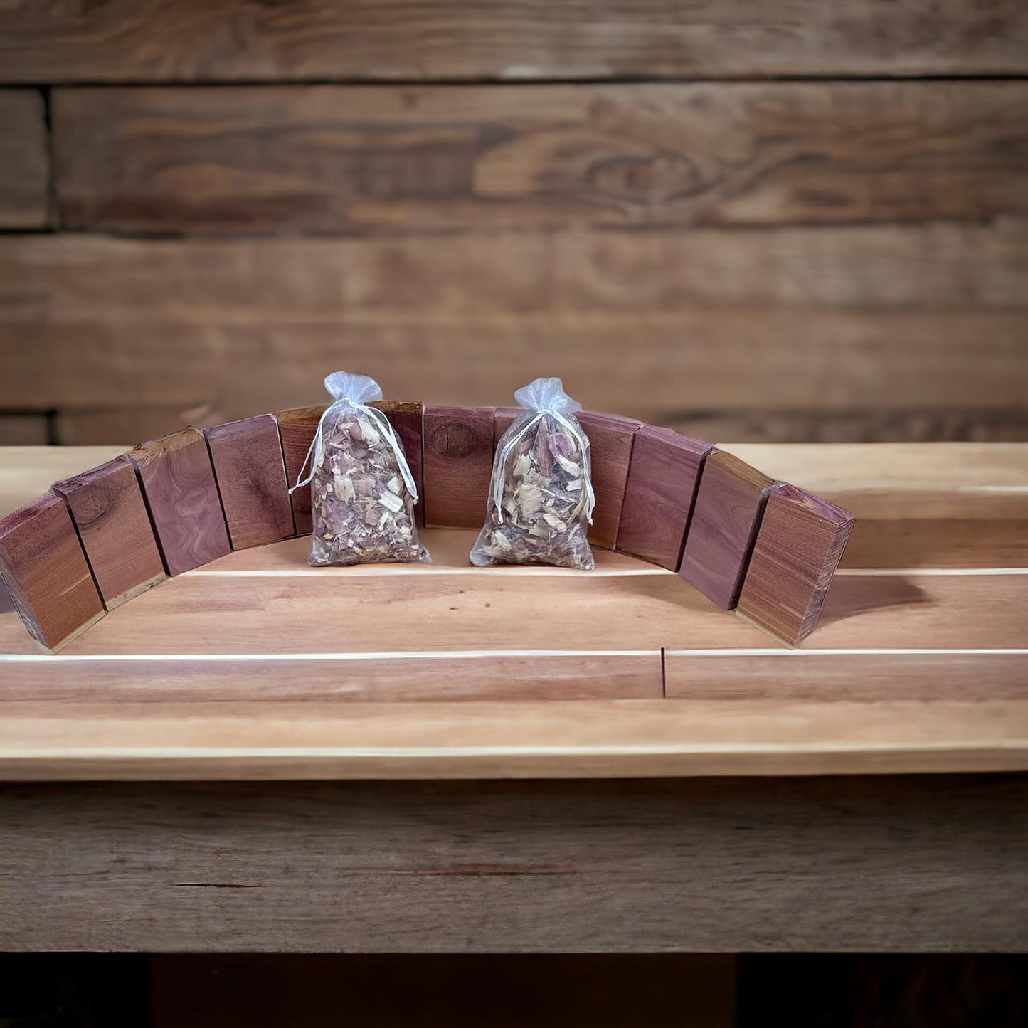 Premium Eastern Red Cedar Blocks & Sachets for Clothes and Shoes - Natural Aromatic Protection - Dust-Free Storage Solution