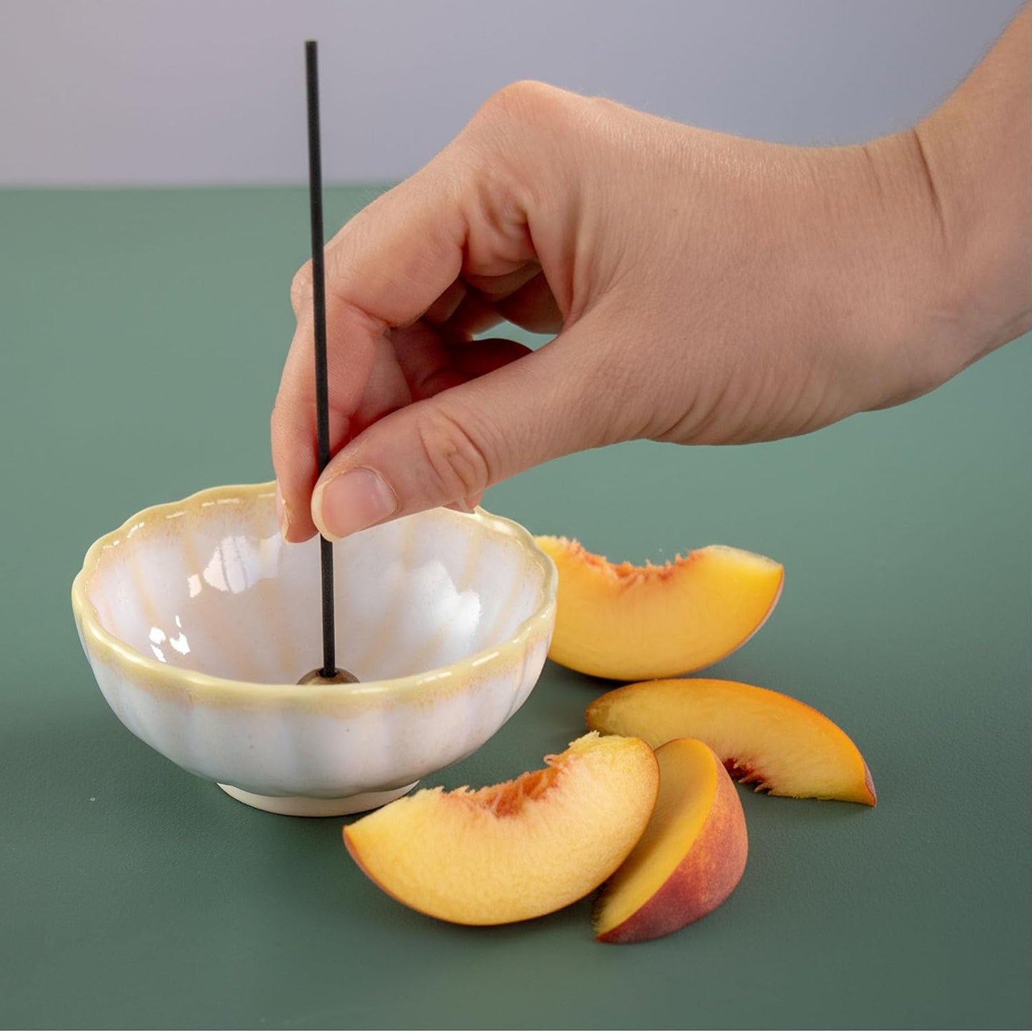 Asayu Japan Low Smoke Incense Sticks - Orchard Set (White Peach + Apple), 40gr (Each Scent 20g), for Yoga, Zen Meditation and Relaxation - Low Smoke for Less Irritation