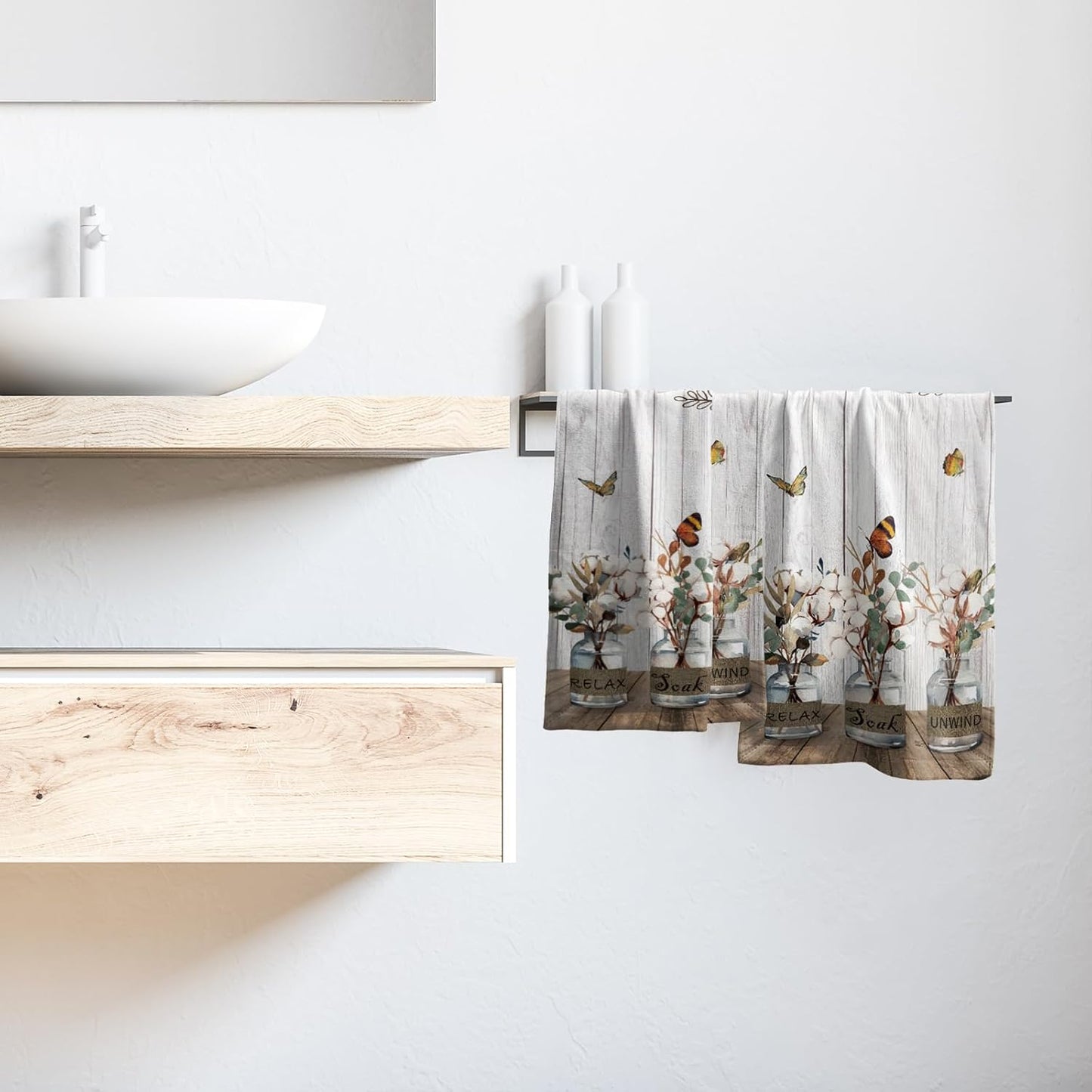 Giwawa Farmhouse Floral Hand Towels White Wood Bath Towels Set of 2 Soft Guest Face Towel Fingertip Towel Washcloth for Bathroom Spa Guest Gift
