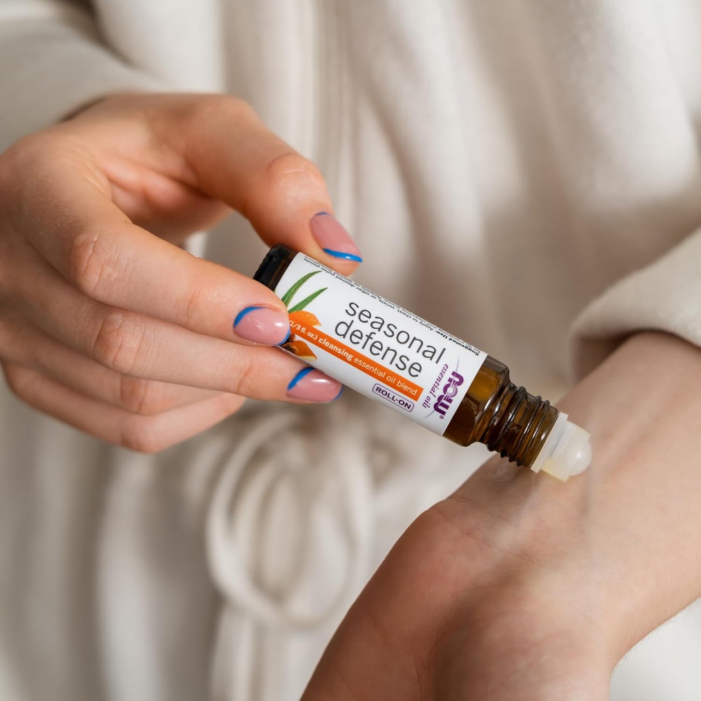 NOW Foods Essential Oils, Seasonal Defense Roll On, Non-GMO Project Verified, Cleansing Blend, Steam Distilled, Topical Aromatherapy, 10-mL