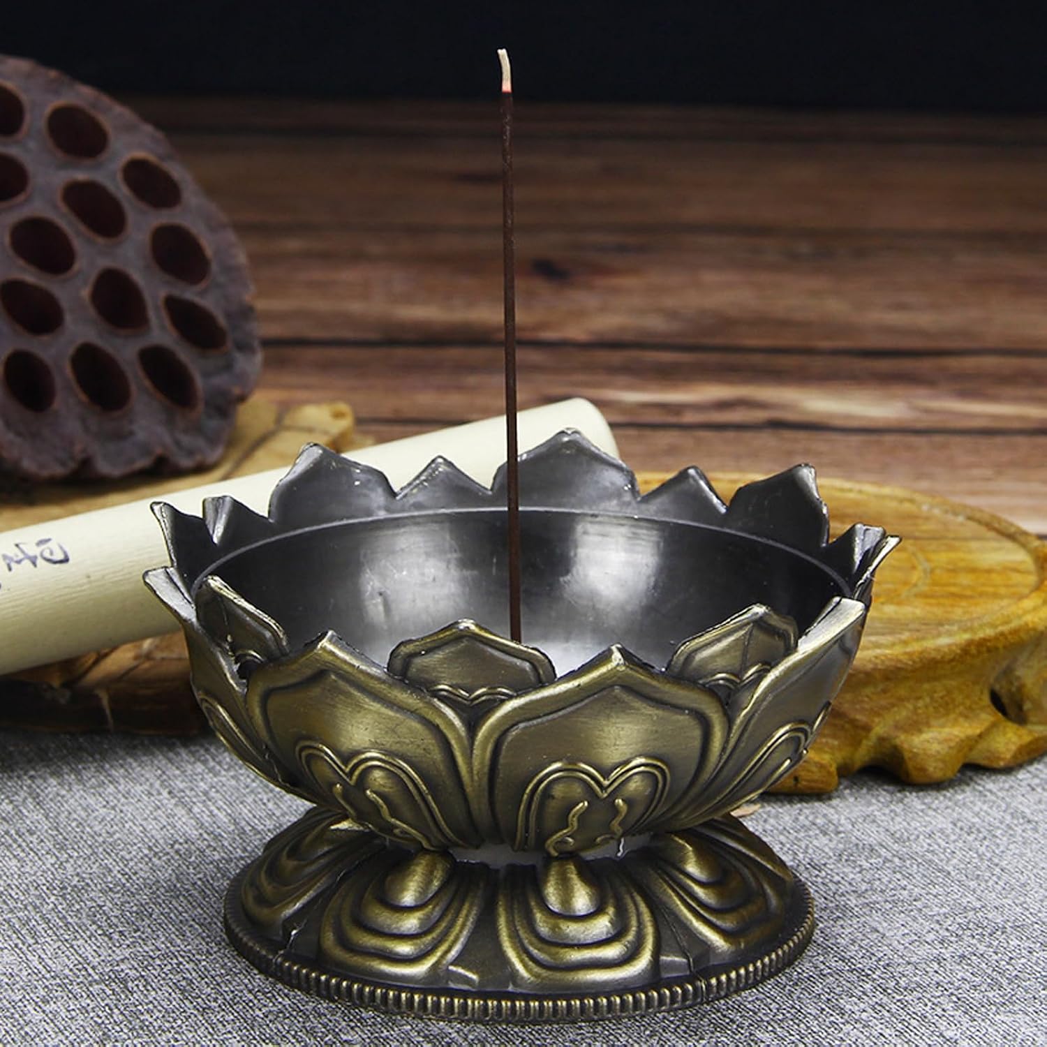 Classic Lotus Incense Burner,Super Mini Lotus Cone Incenses Holder,Incense Burner Holder,Mini Vintage Lotuss Flower Shaped Incense Holder,for Stick and Cone Incense (Antique Red)