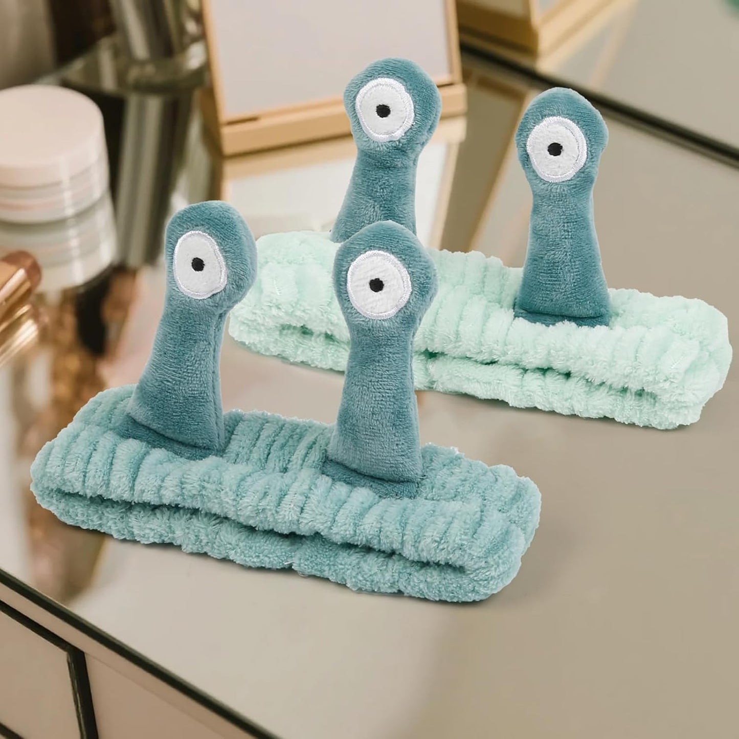 Huachi Skincare Headbands for Women Girls: Cute Snail Spa Headband for Washing Face, Makeup Face Wash Headband Funny Easter Basket Stuffers Gifts Green