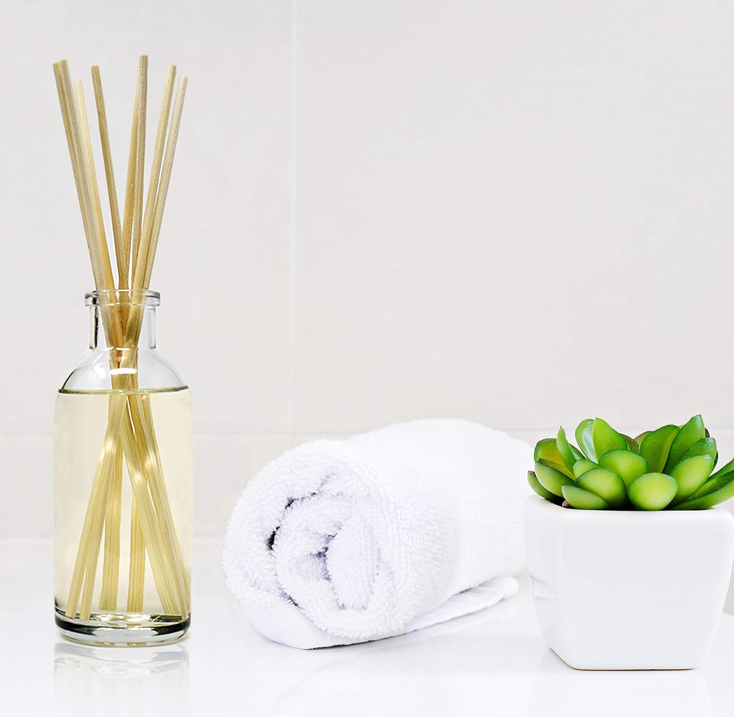 Urban Naturals Satsuma Tangerine Reed Diffuser Refill Set | Includes a Free Set of Reed Sticks! 4 oz | Long Lasting Room Scent | Great Home Gift Idea