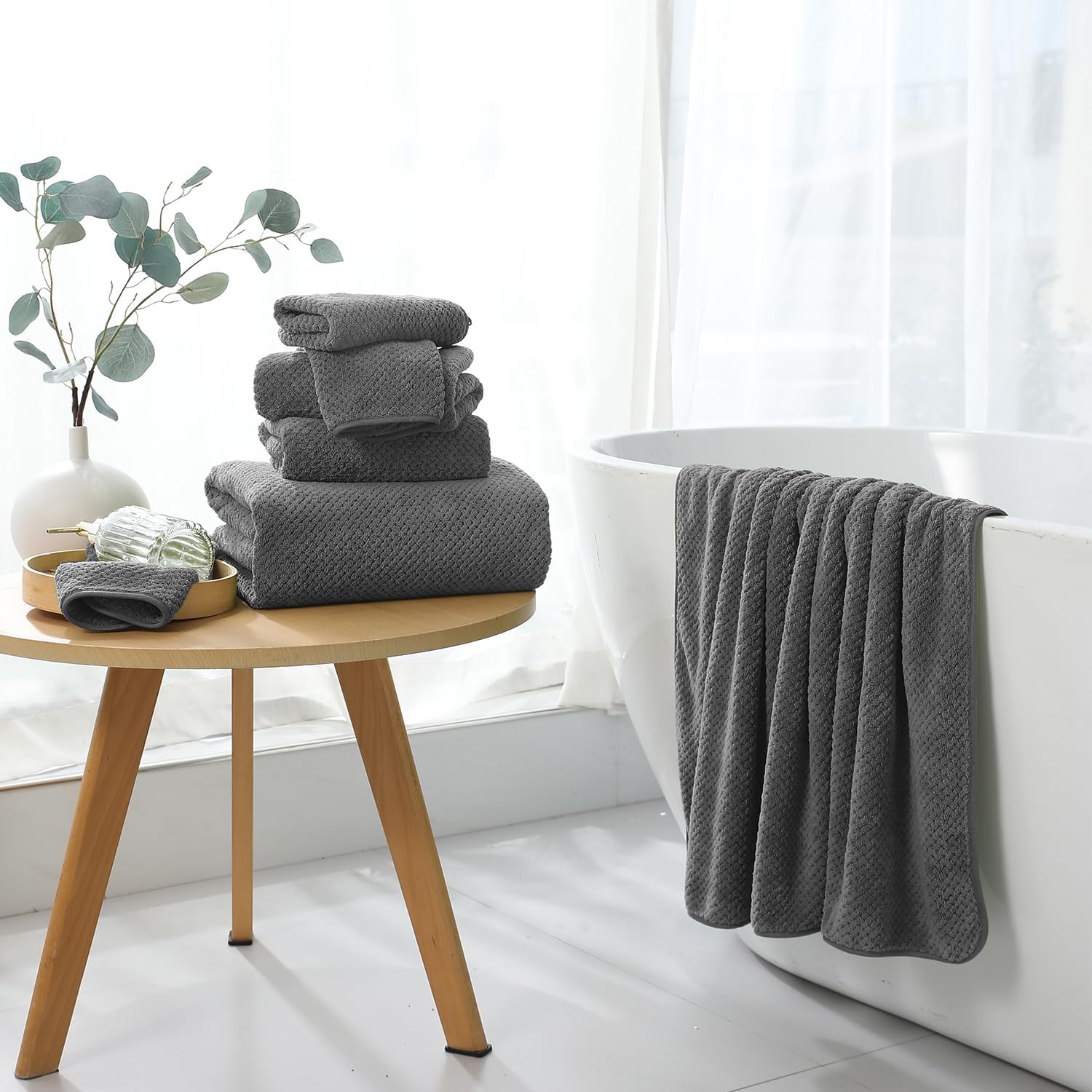 Extra Large Bath Towel Set of 4 (35"x70"),Oversized Bath Sheet Super Soft Highly Absorbent Jumbo Bathroom Towel Set Microfibers Quick Dry Shower Towel for Hotel,Bathroom,Guest,Spa,Gym (Dark Gray)