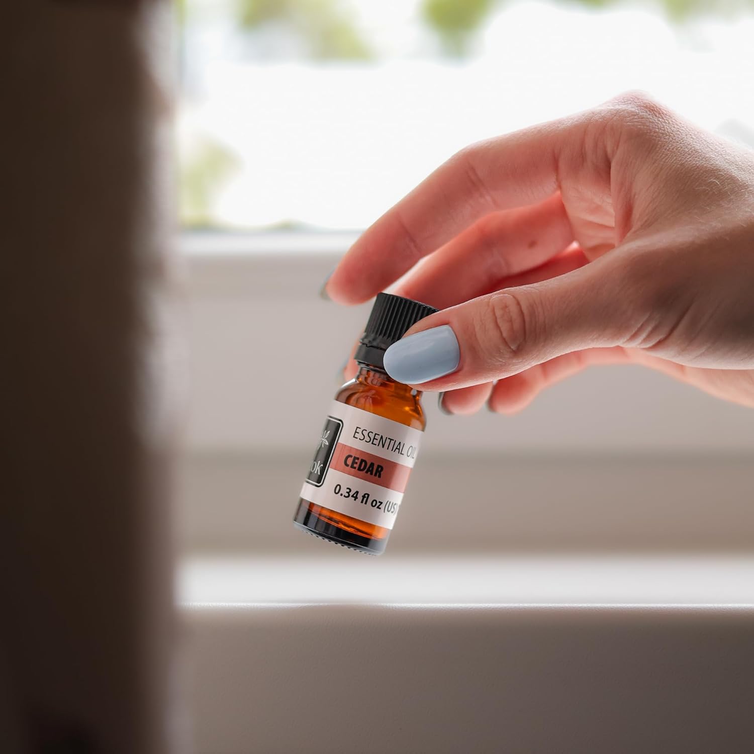 Cedar Essential Oil – Warm Woody Aroma Oil for Diffusers, Aromatherapy & Home Fragrance – Classic Cedar Scent – 0.34 fl oz (10 ml)