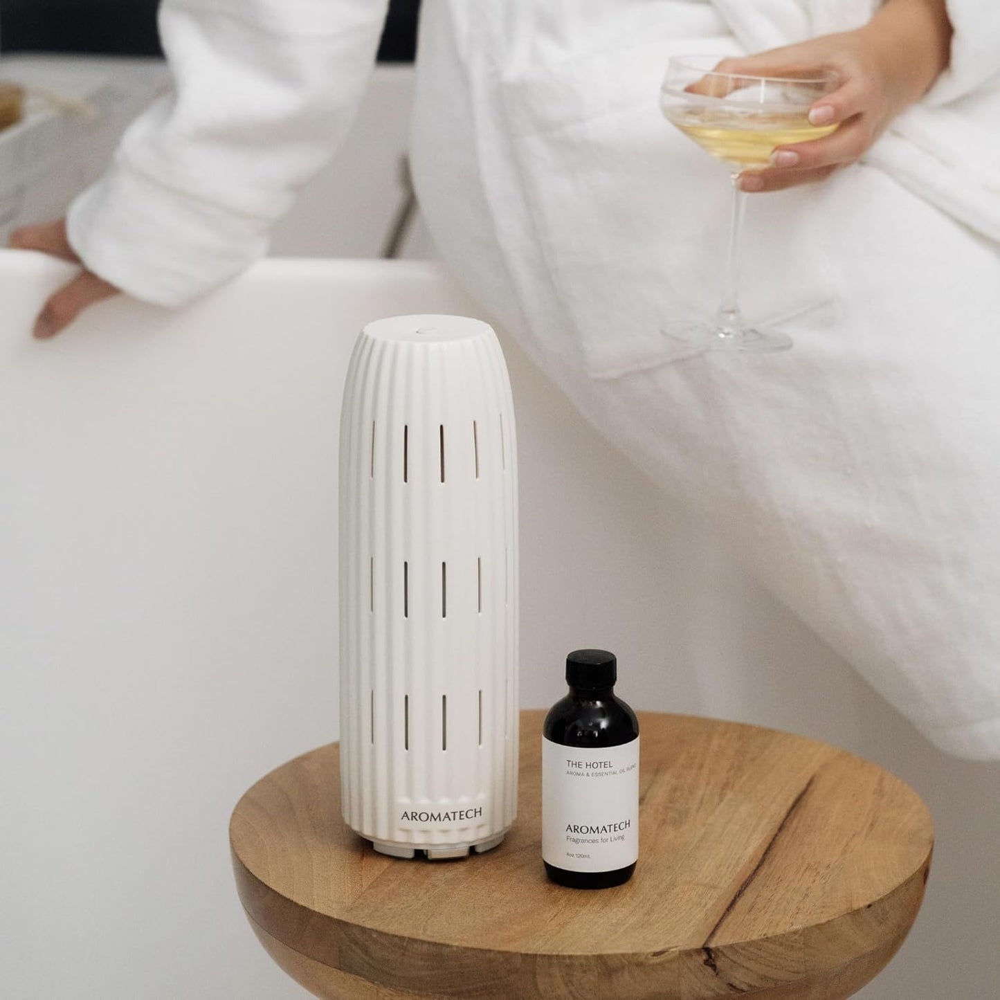 AromaTech The Hotel II Aroma Essential Oil Blend: Luxury Hotel Inspired Aromatherapy with Lemon, Lavender, Peach & Pine for Ultrasonic Diffusers & Nebulizers (10 mL, The Hotel II)
