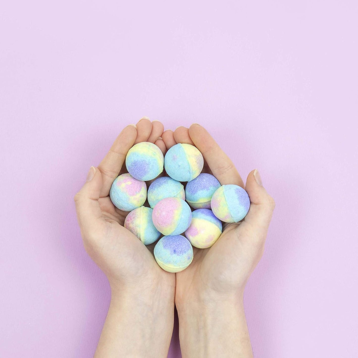 Gift Republic Unicorn Poo Bath Bombs Raspberry Scented Mini Colourful Bath Bombs for Kids Fun Bathtime Fizzies Pampering Gift Set