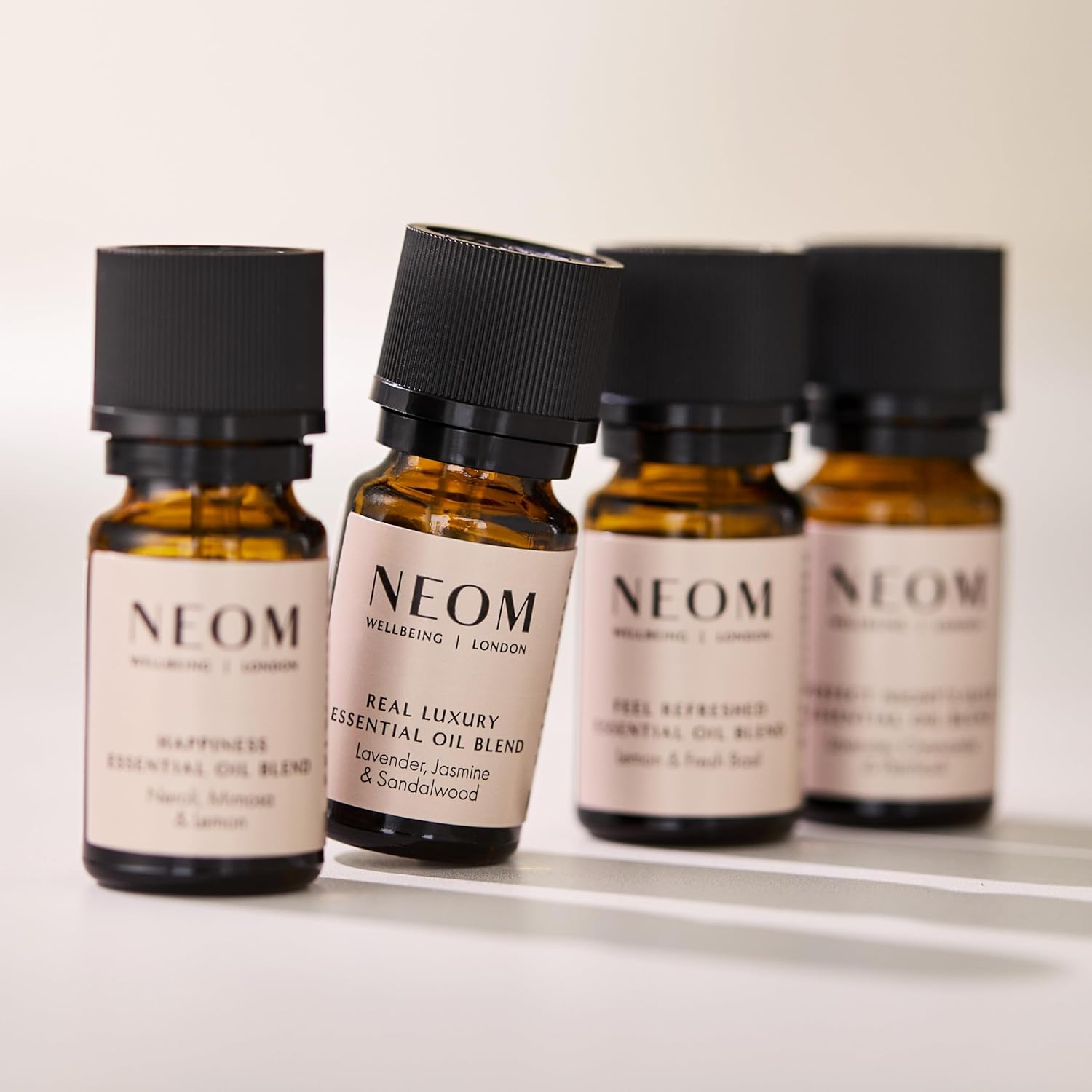 NEOM - Essential Oil Blend, 10ml | Lavender, Jasmine & Sandalwood | Aromatherapy Diffuser Oils with Calming Essential Oil Blend | 100% Natural Fragrances | Tranquil & Relax | Signature De-Stress Scent
