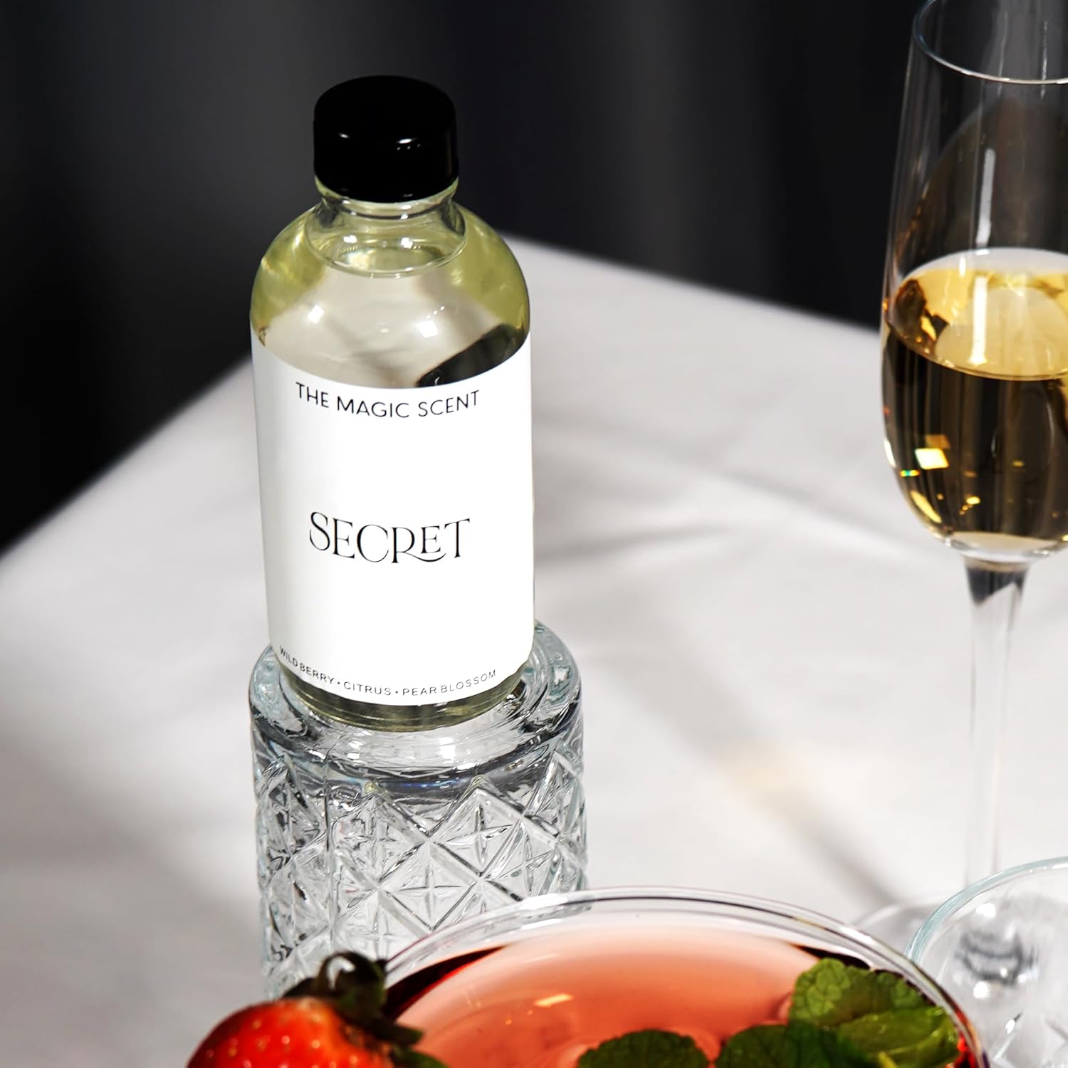 The Magic Scent Secret Diffuser Oil - Hotel & Home Luxury Scents - Diffuser Oil Scents for Home Designed for Use in All Diffusers - 16.9 fl oz, 500 mL