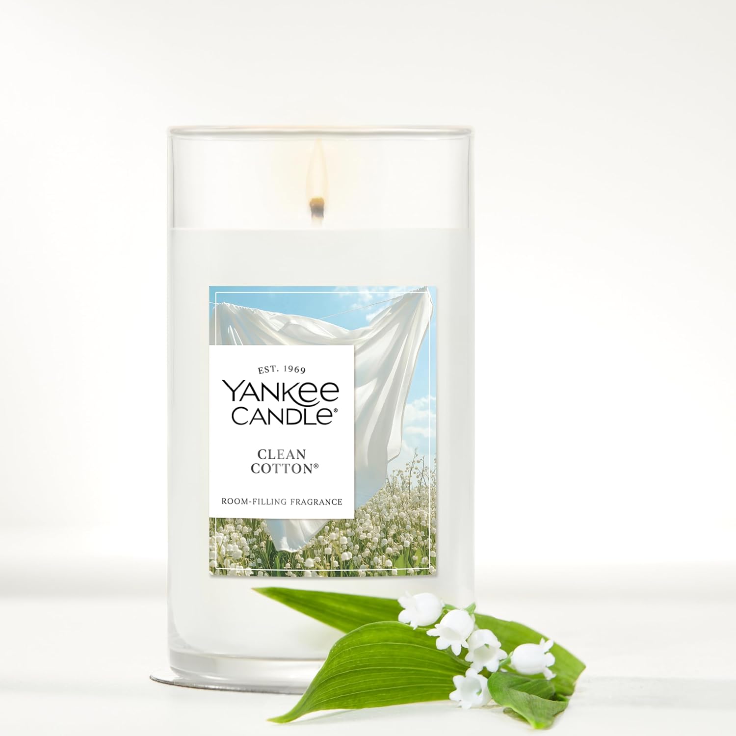 Yankee Candle Medium Pillar Scented Candle with up to 115 Hour Burn Time, Premium Plant Wax Blend for Consistent Burn, 14.25 oz Pillar Candle with Room Filling Fragrance, Clean Cotton