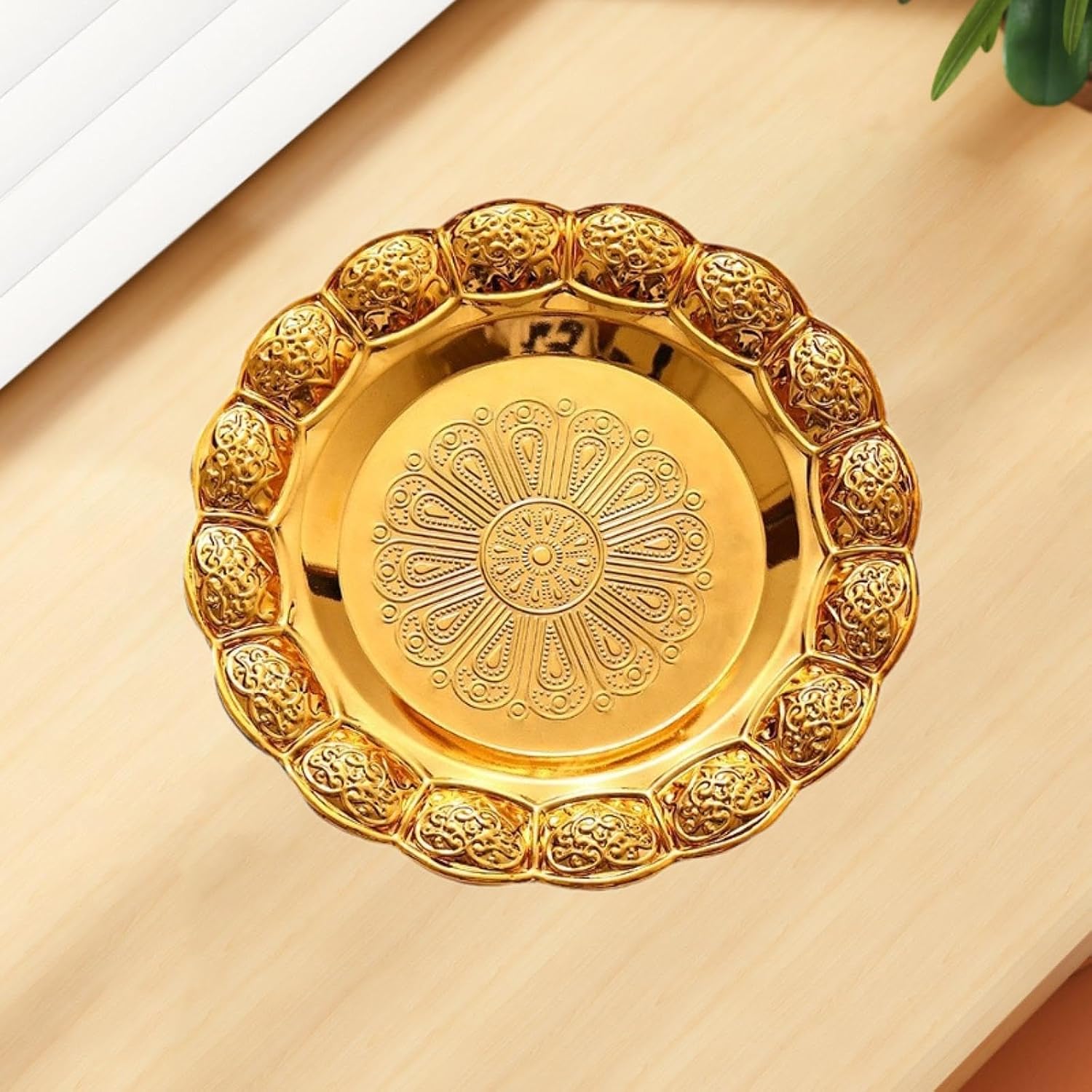 Round Serving Tray Organizer Candle Holder Iron Decorative Platter Suitable for Bedroom Entrance Living Room Cafe15cm