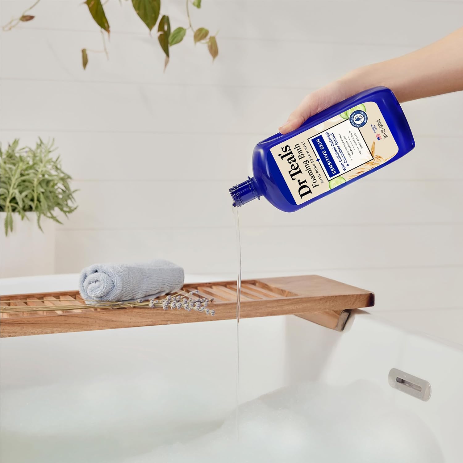 Dr Teal's Foaming Bath with Pure Epsom Salt, Sensitive Skin with Colloidal Oatmeal & Cucumber, 34 fl oz (Pack of 4)