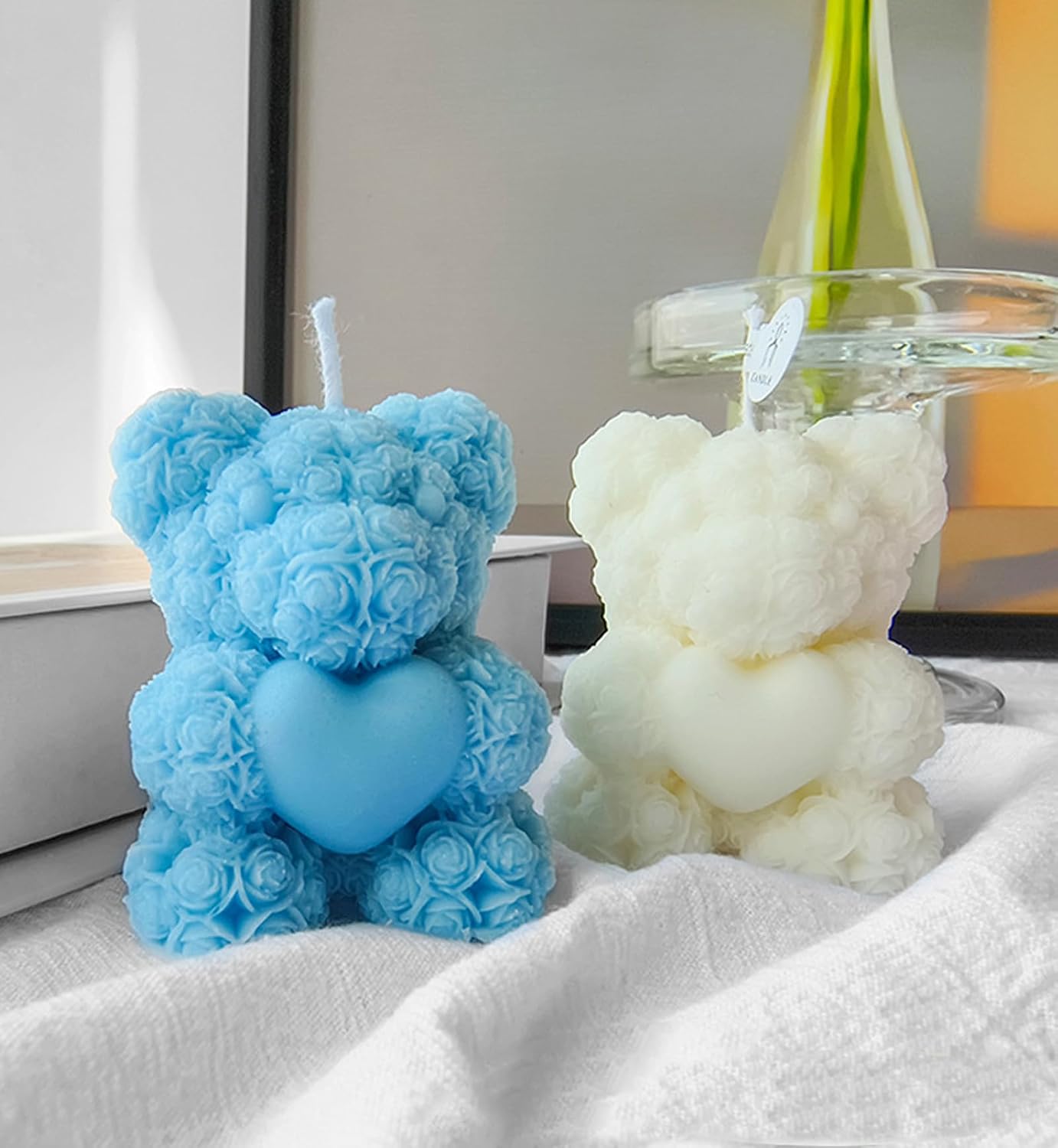 Cute Bear with Heart Scented Candle,60G Teddy Bear Rose Clusters Aesthetic Handmade Soy Wax Aroma Decorative Candle for Table Photo Prop Wedding Birthday Gift,Prefect for Meditation Stress-Blue